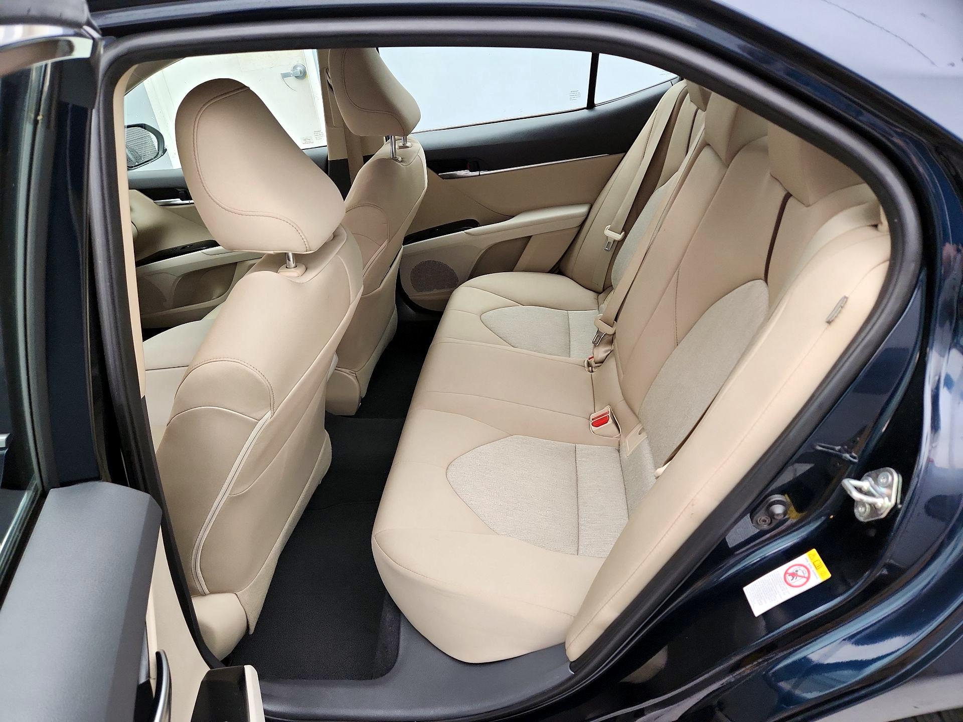 Thumbnail: 2018 Toyota Camry - 19