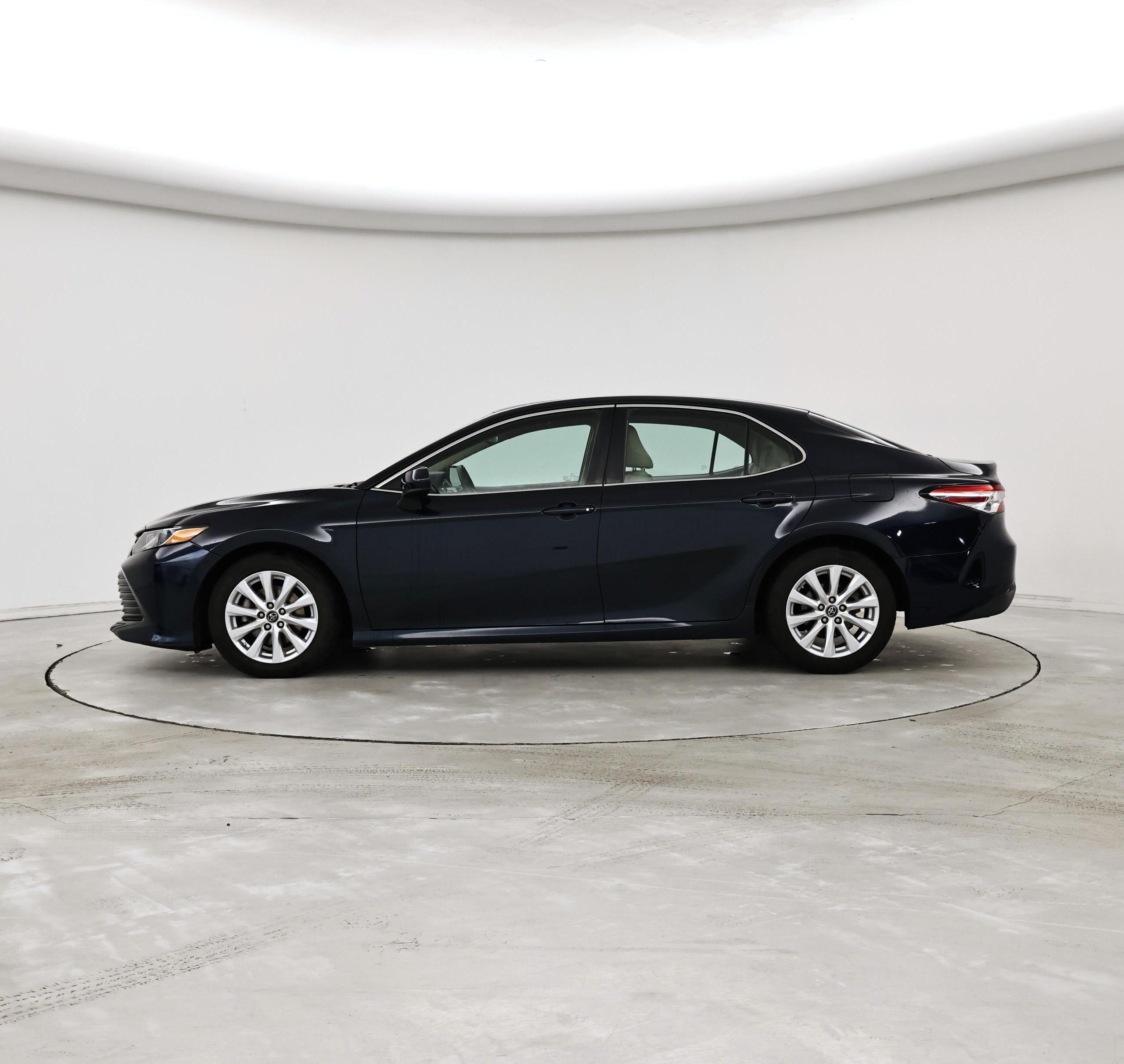 Thumbnail: 2018 Toyota Camry - 3