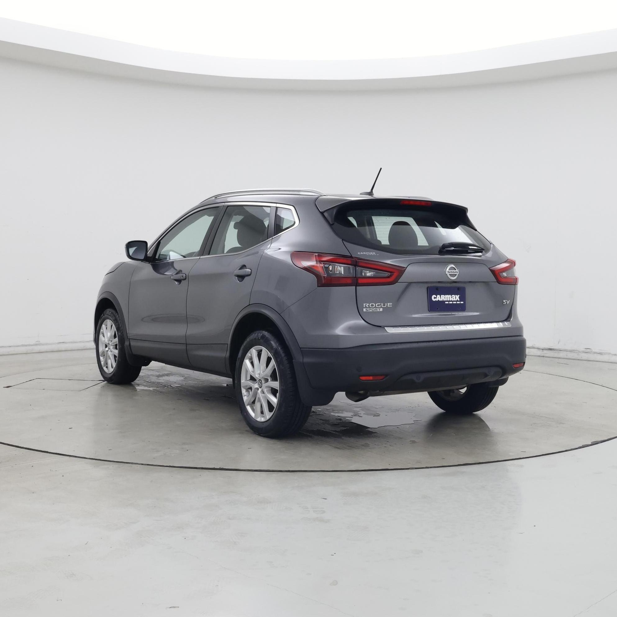 Thumbnail: 2021 Nissan Rogue Sport - 2
