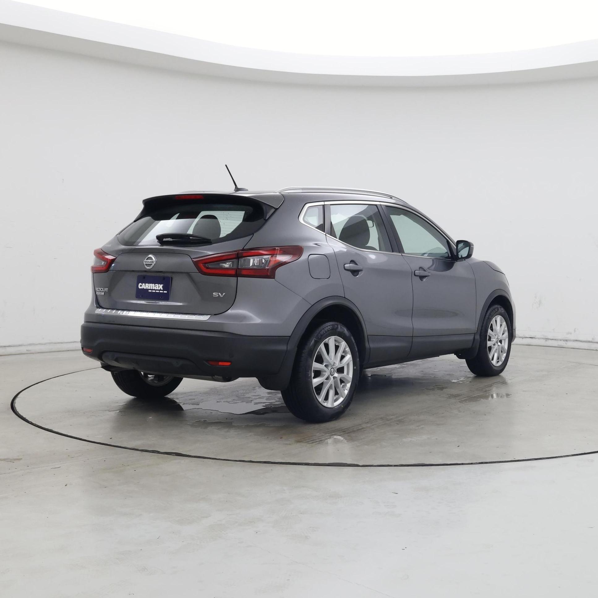 Thumbnail: 2021 Nissan Rogue Sport - 8