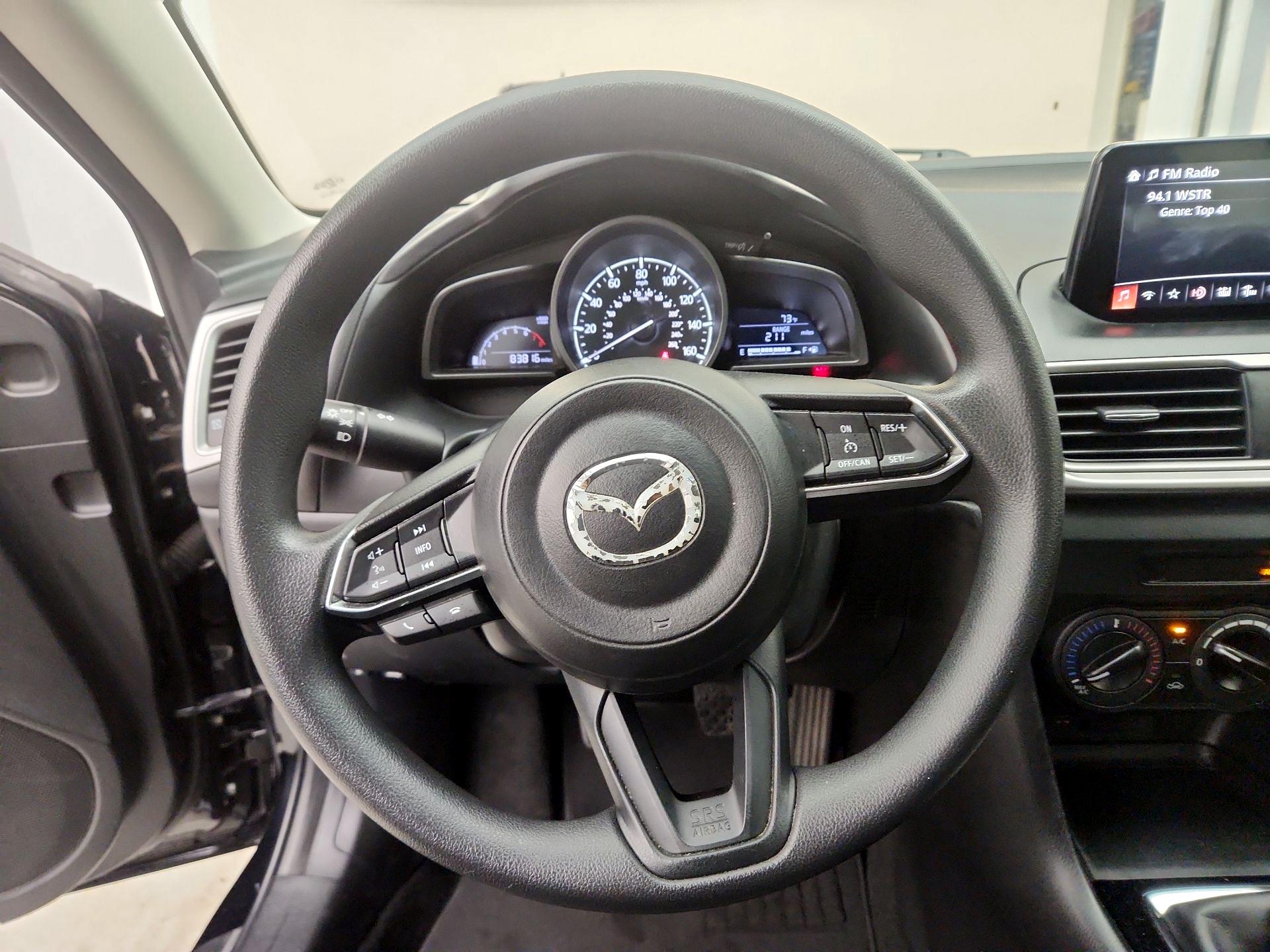 Thumbnail: 2017 Mazda Mazda3 - 10