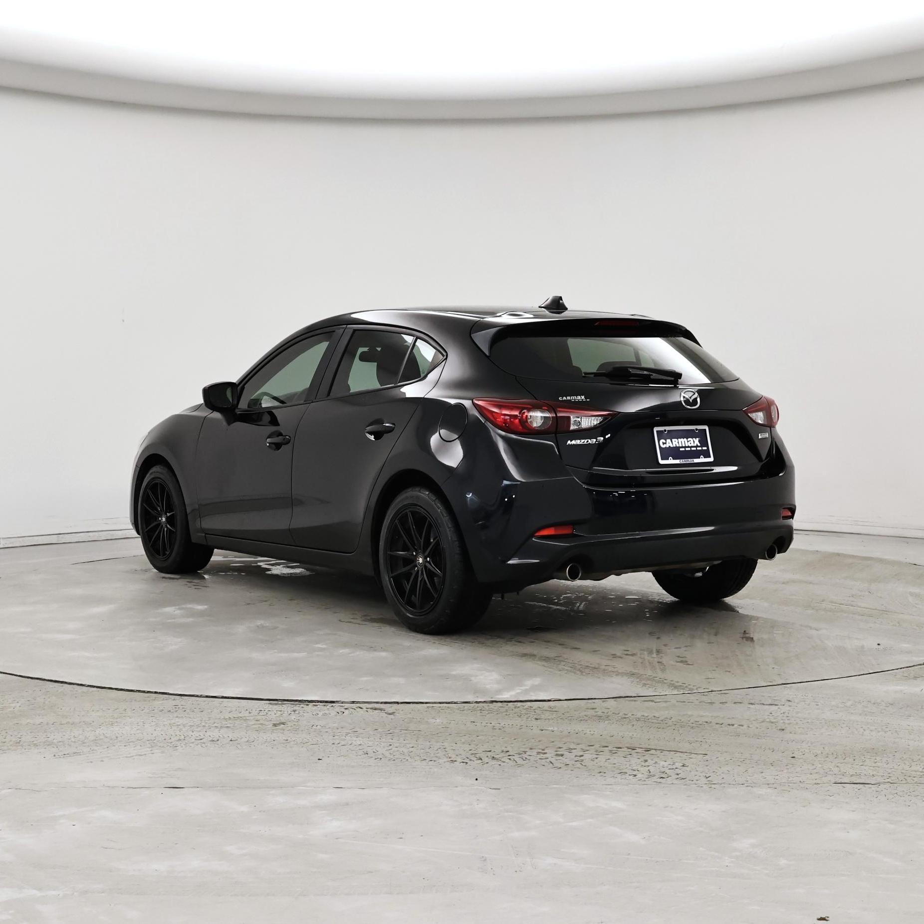 Thumbnail: 2017 Mazda Mazda3 - 2