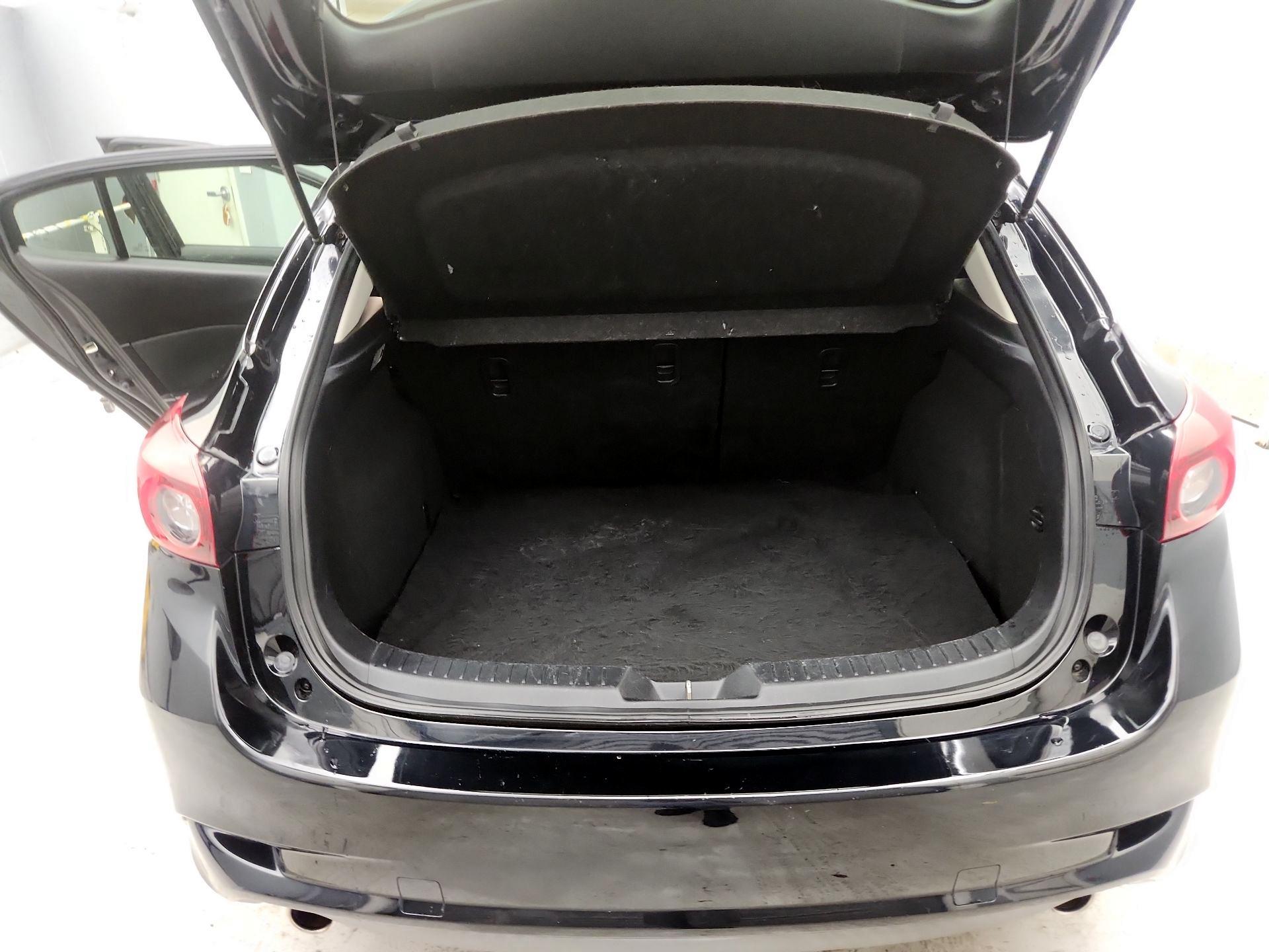 Thumbnail: 2017 Mazda Mazda3 - 20