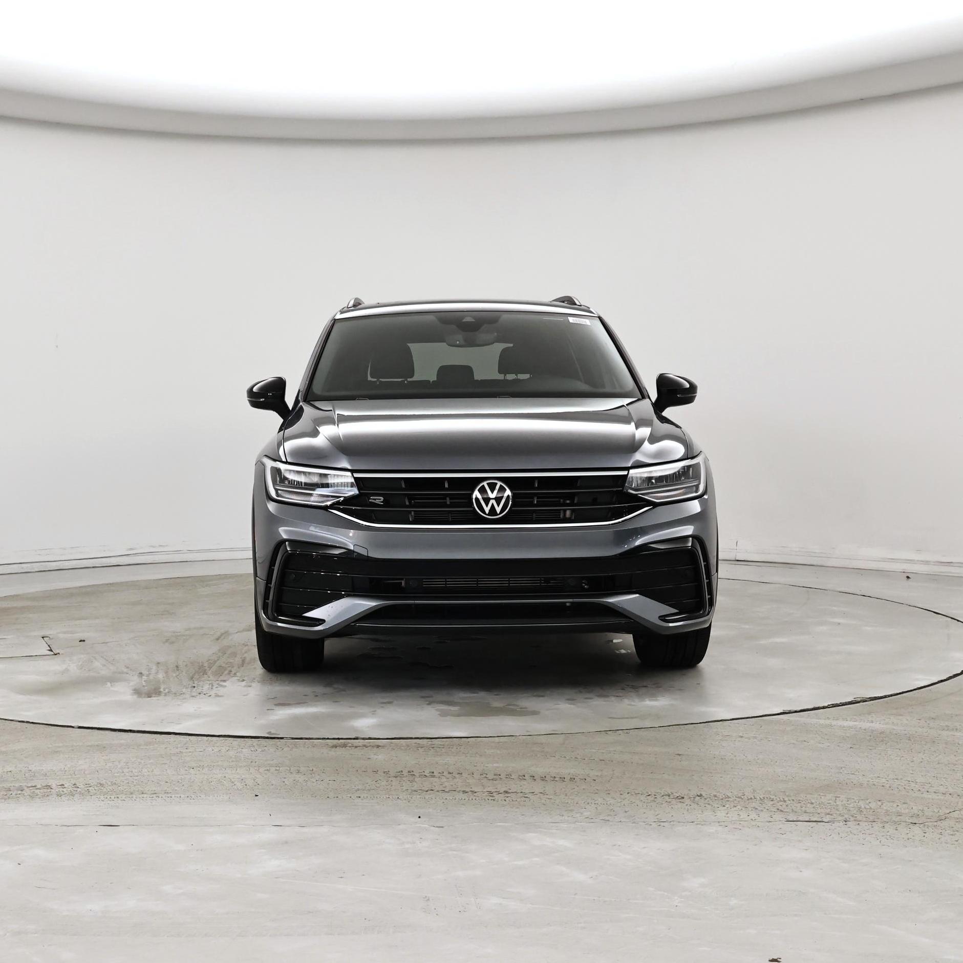 Thumbnail: 2023 Volkswagen Tiguan - 5