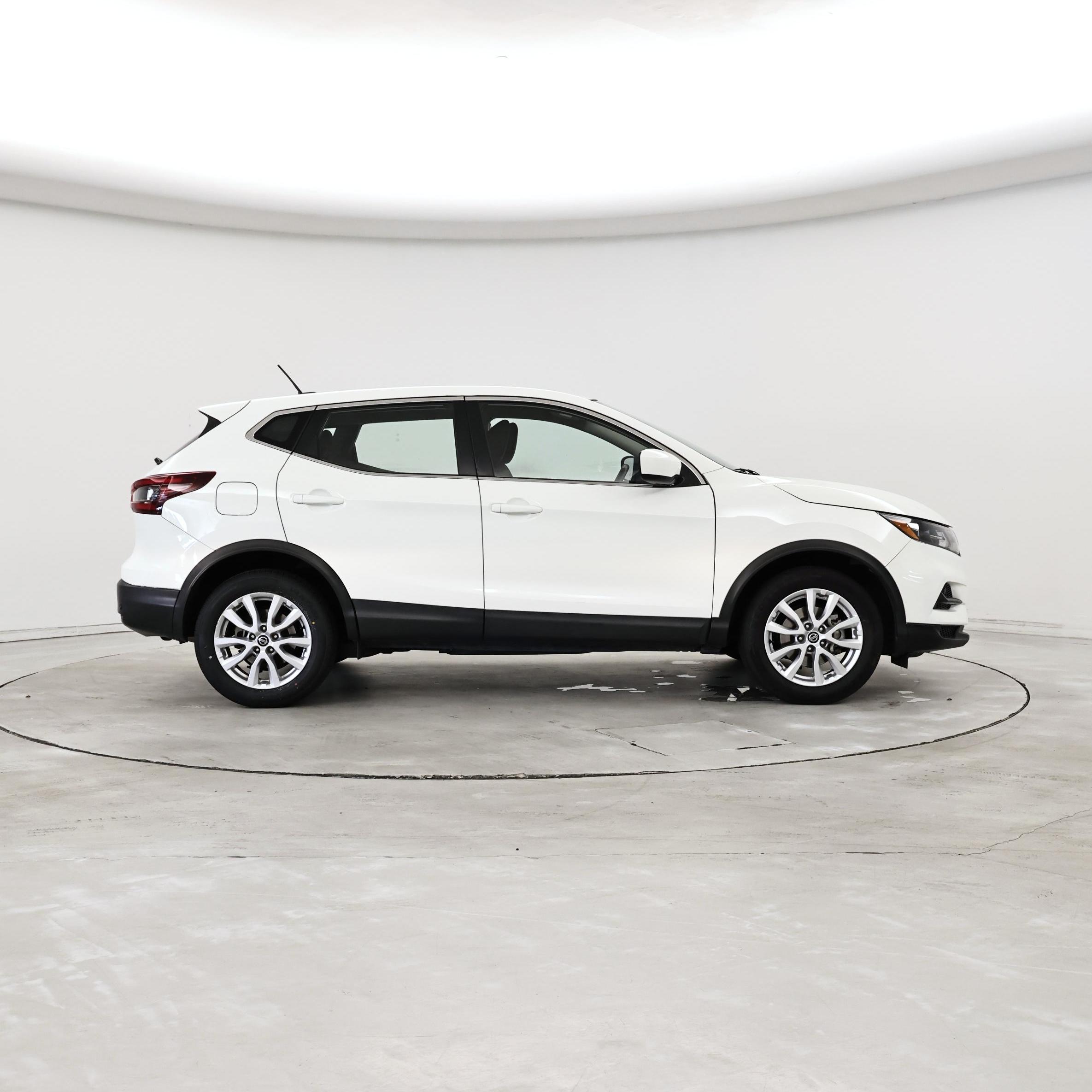 Thumbnail: 2021 Nissan Rogue Sport - 7