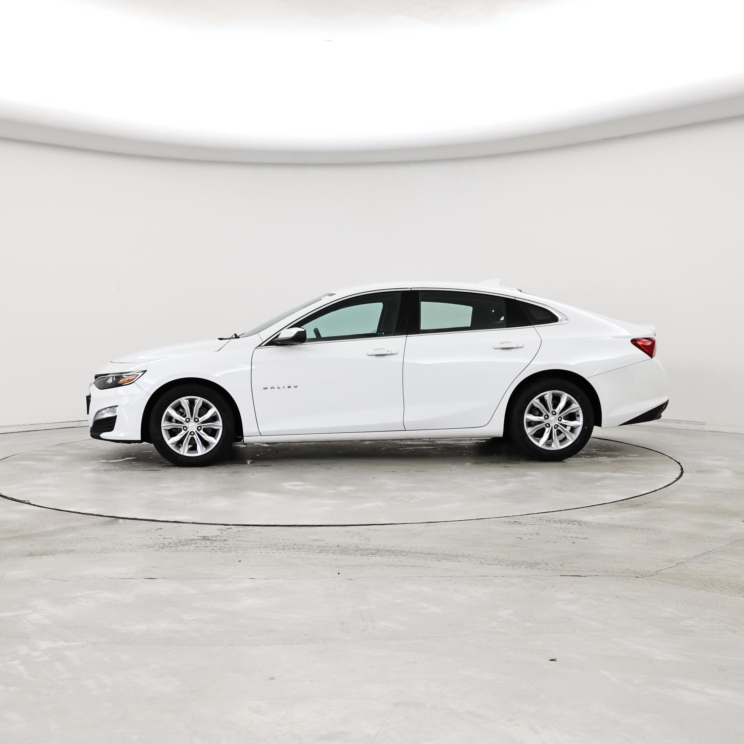 Thumbnail: 2023 Chevrolet Malibu - 3
