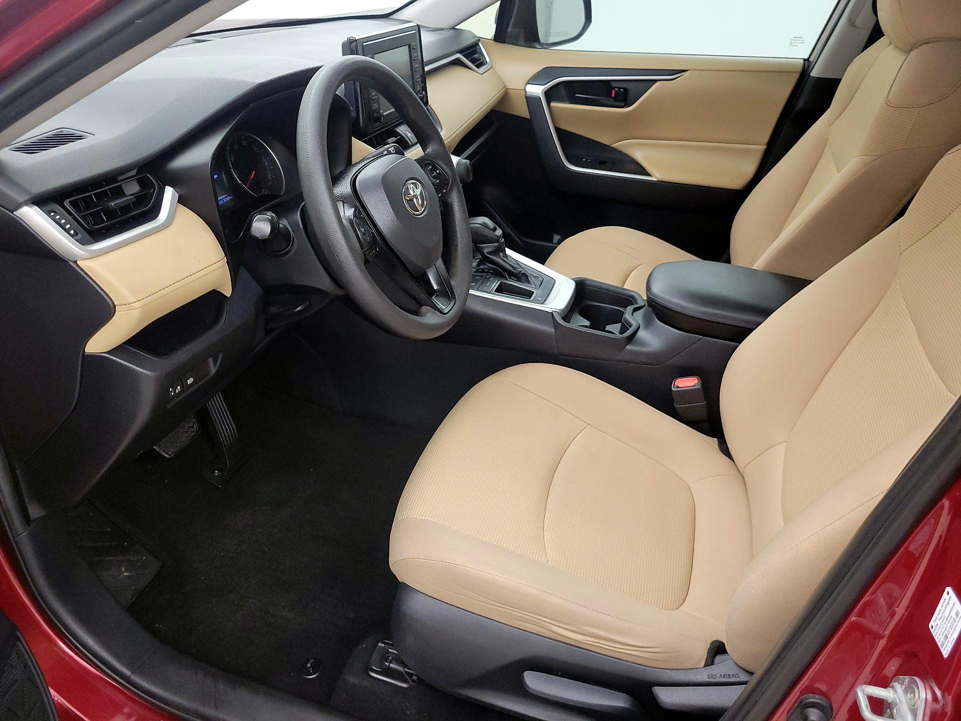 Thumbnail: 2019 Toyota RAV4 - 11