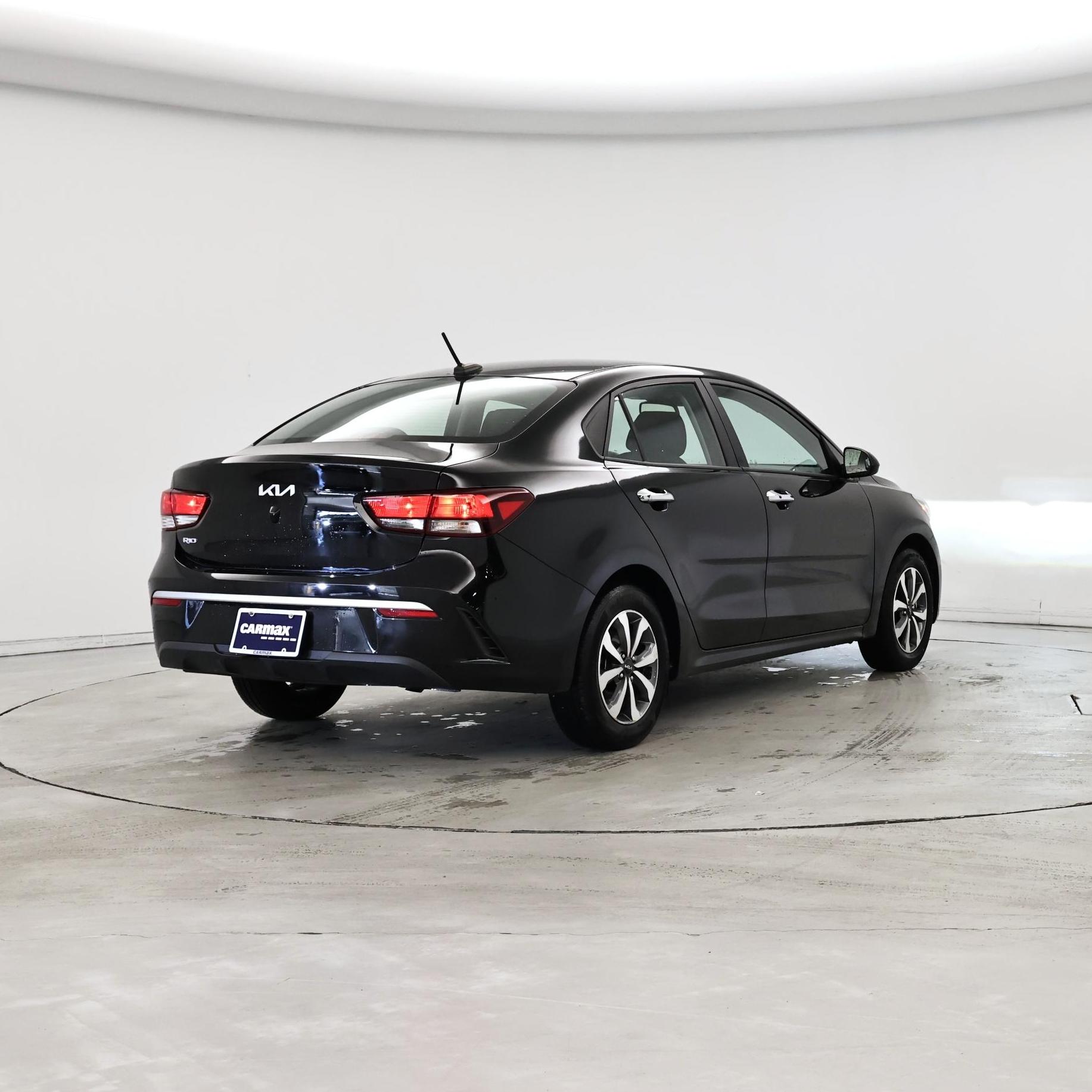 Thumbnail: 2023 Kia Rio - 8