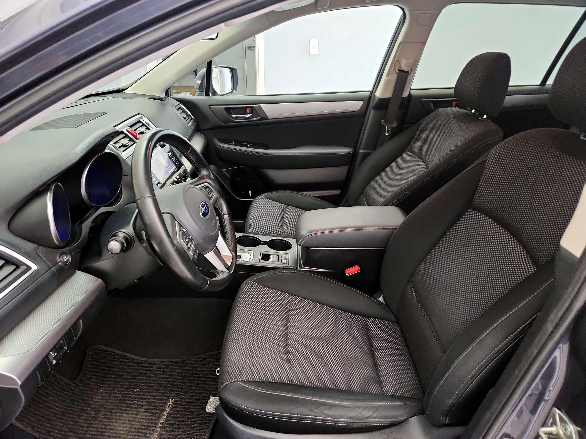 Thumbnail: 2016 Subaru Outback - 11