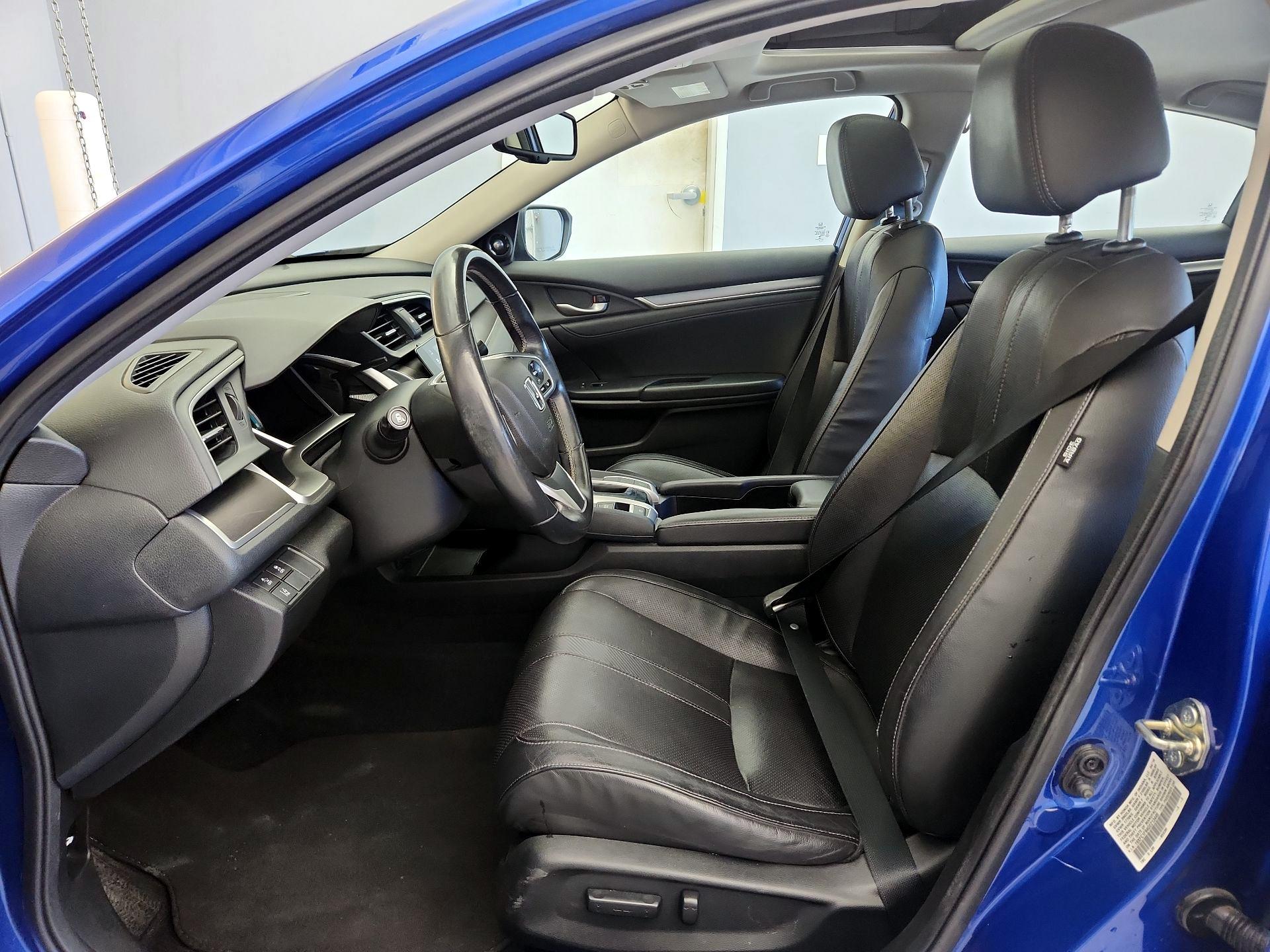 Thumbnail: 2016 Honda Civic - 11