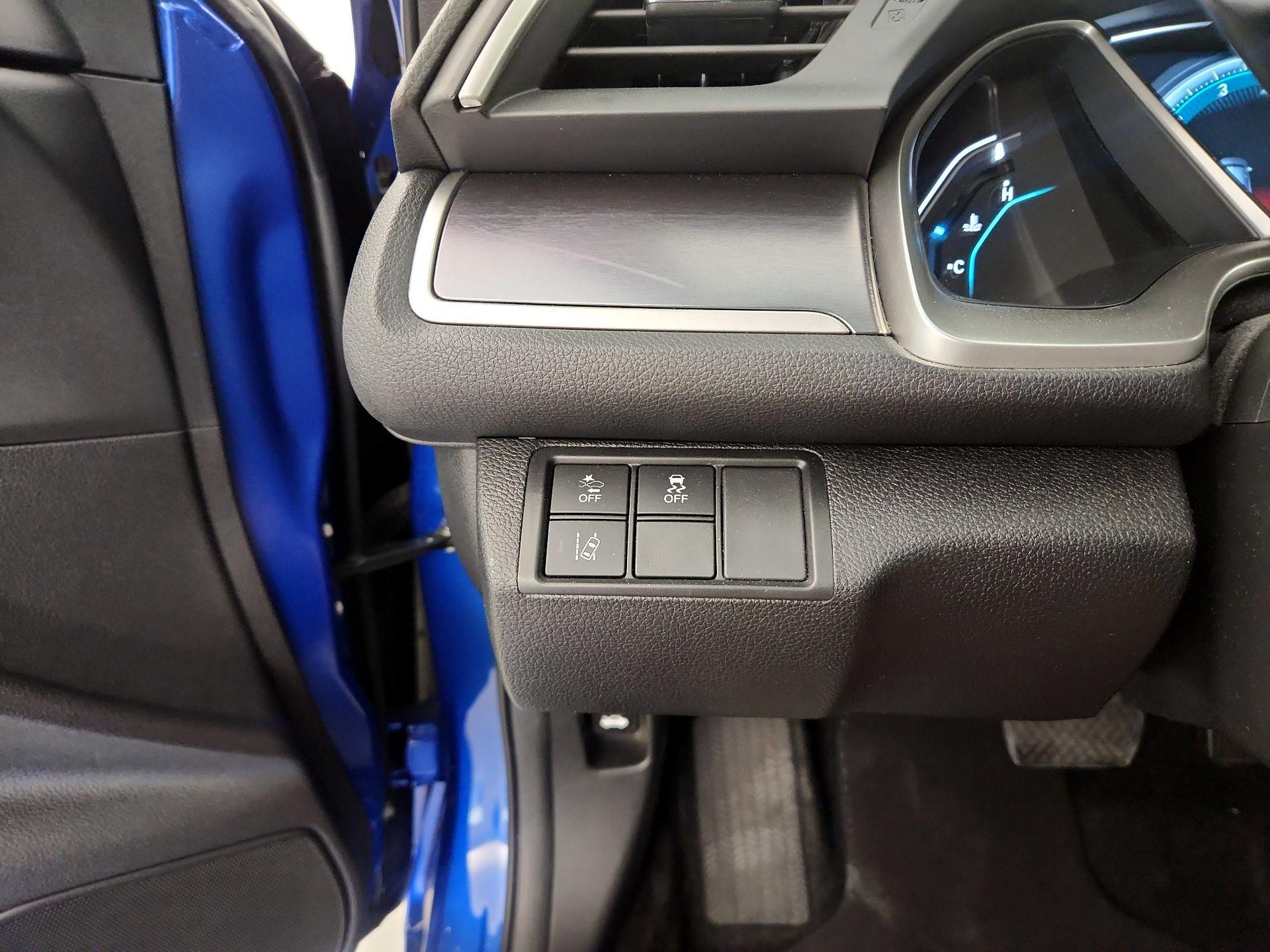 Thumbnail: 2016 Honda Civic - 13