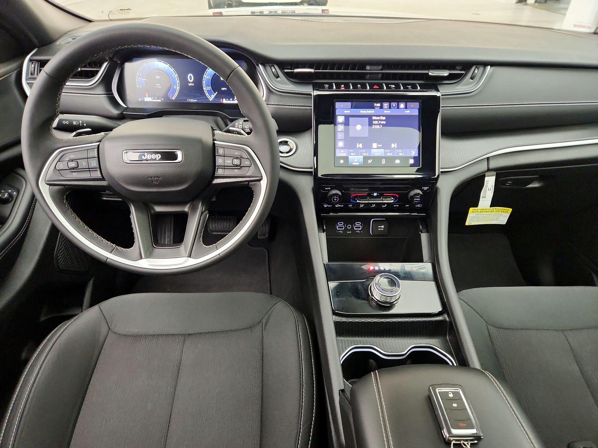 Thumbnail: 2024 Jeep Grand Cherokee - 9