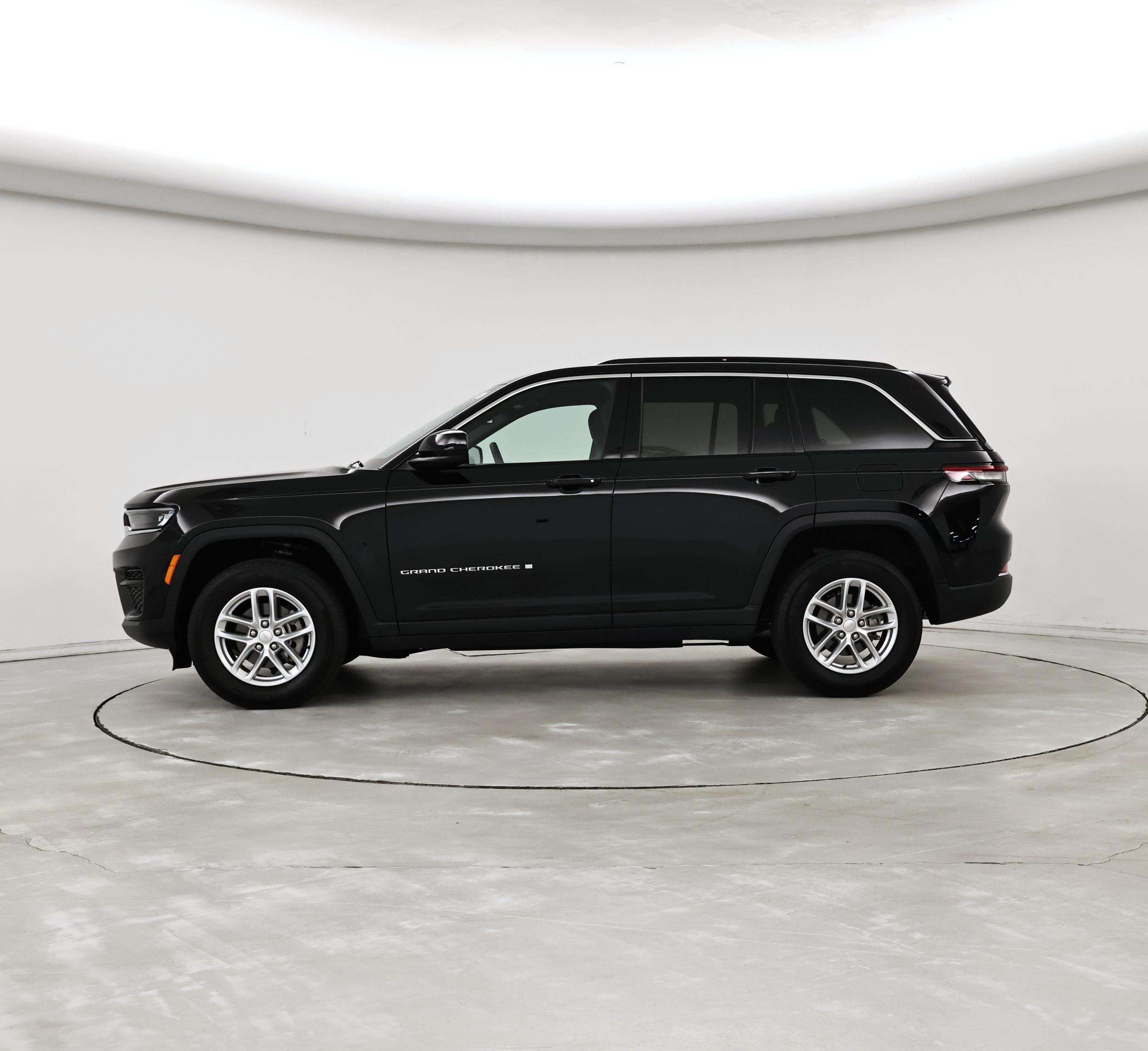 Thumbnail: 2024 Jeep Grand Cherokee - 3