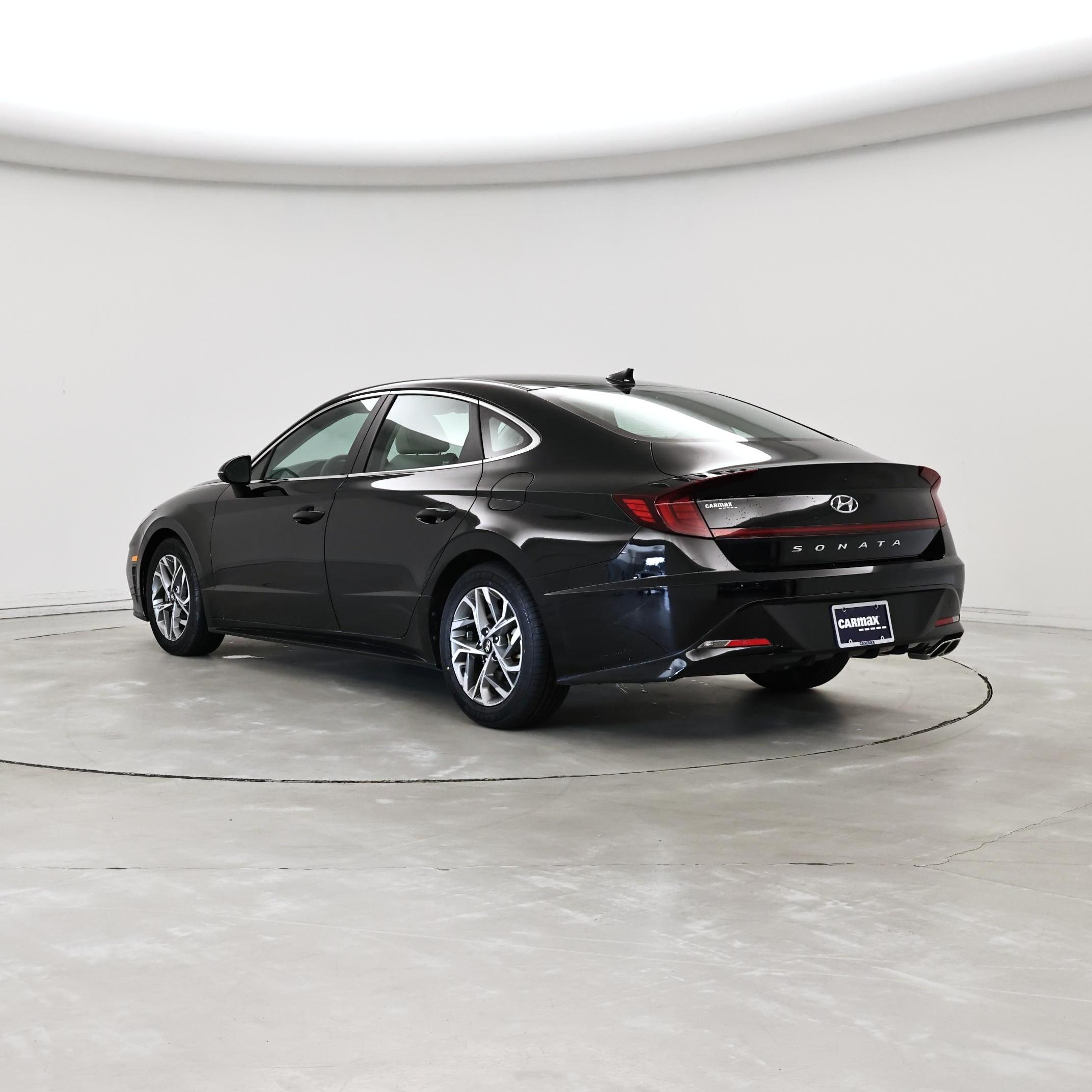 Thumbnail: 2023 Hyundai Sonata - 2