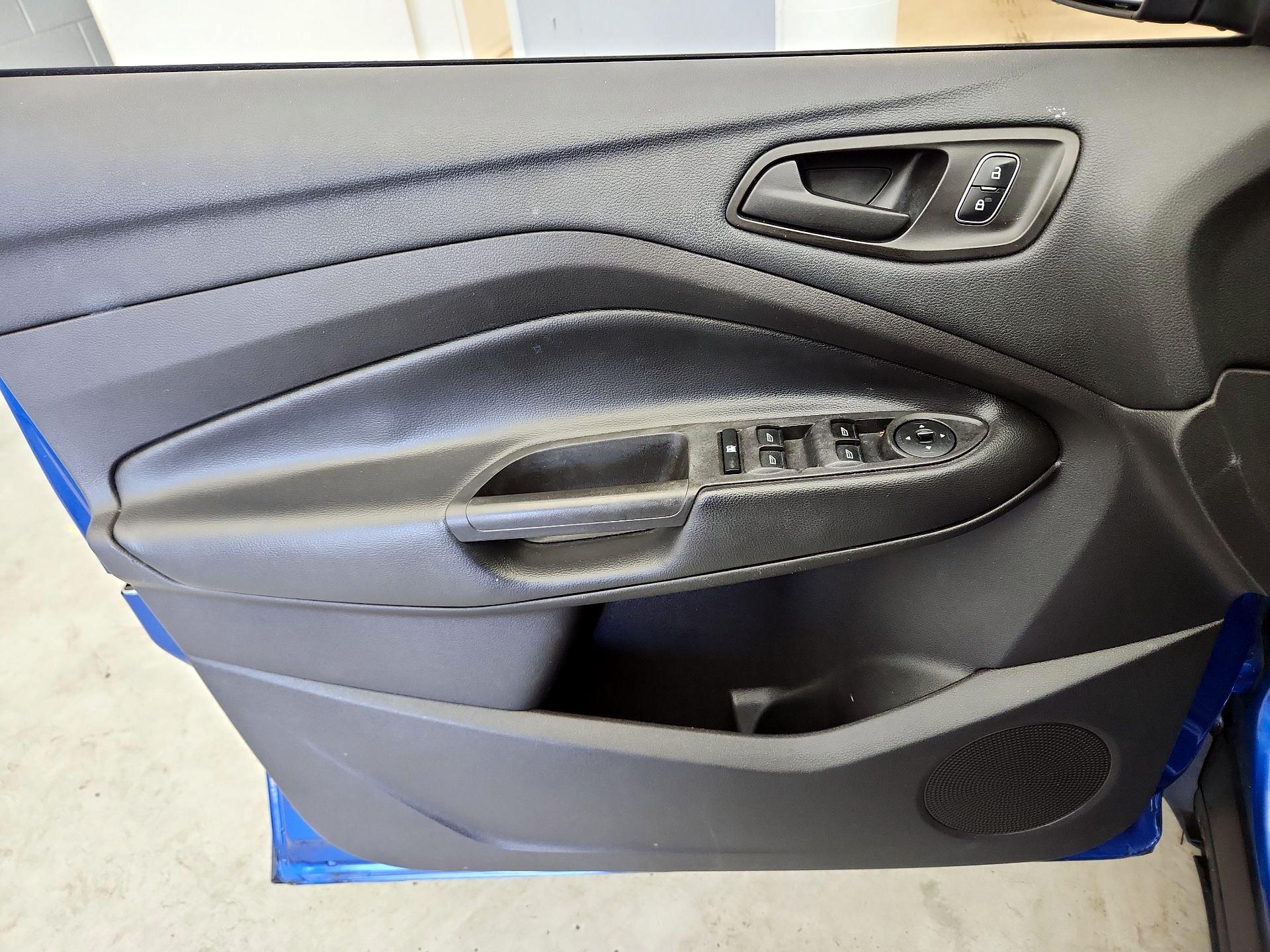 Thumbnail: 2018 Ford Escape - 12