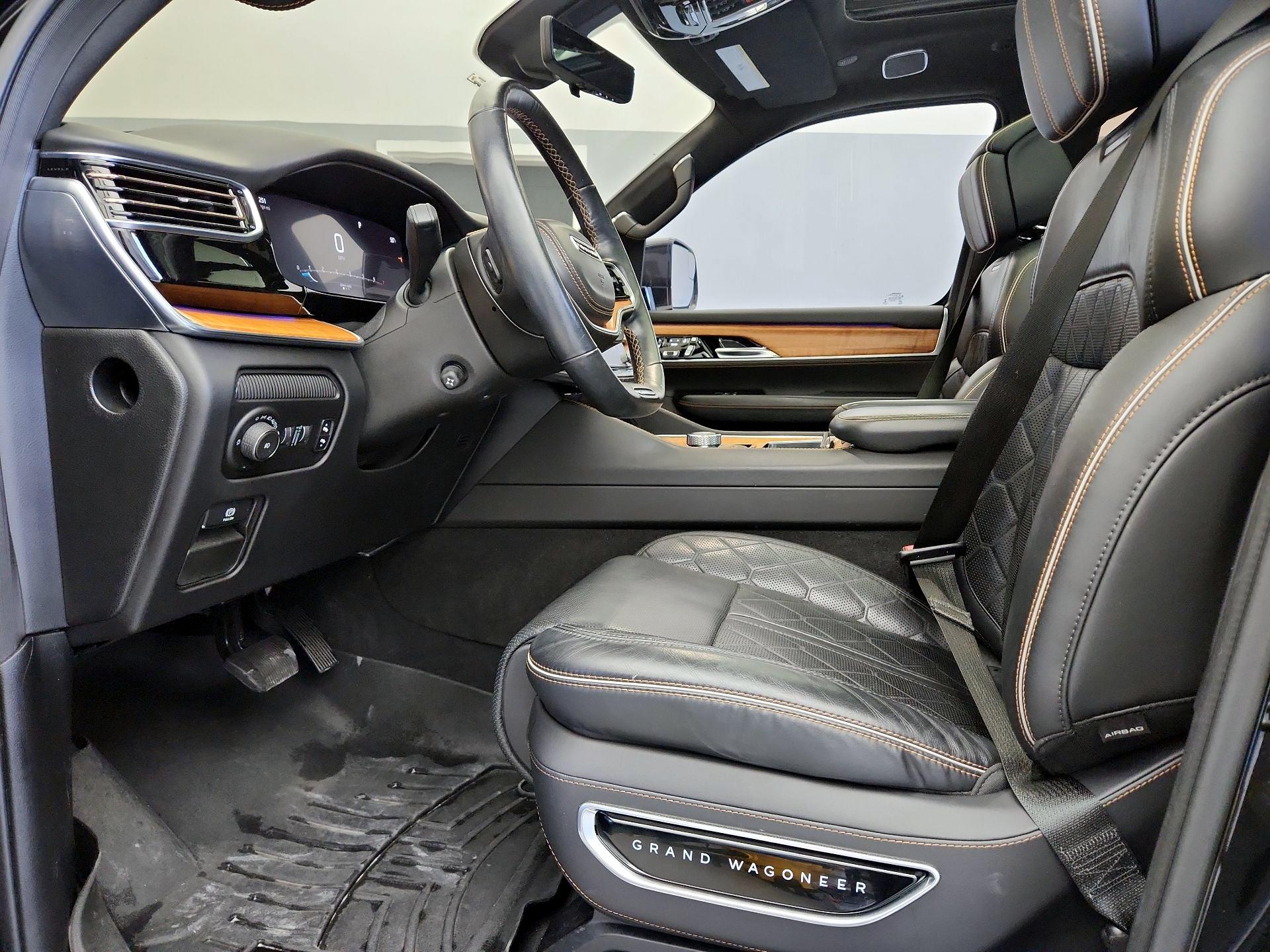 Thumbnail: 2022 Jeep Grand Wagoneer - 11
