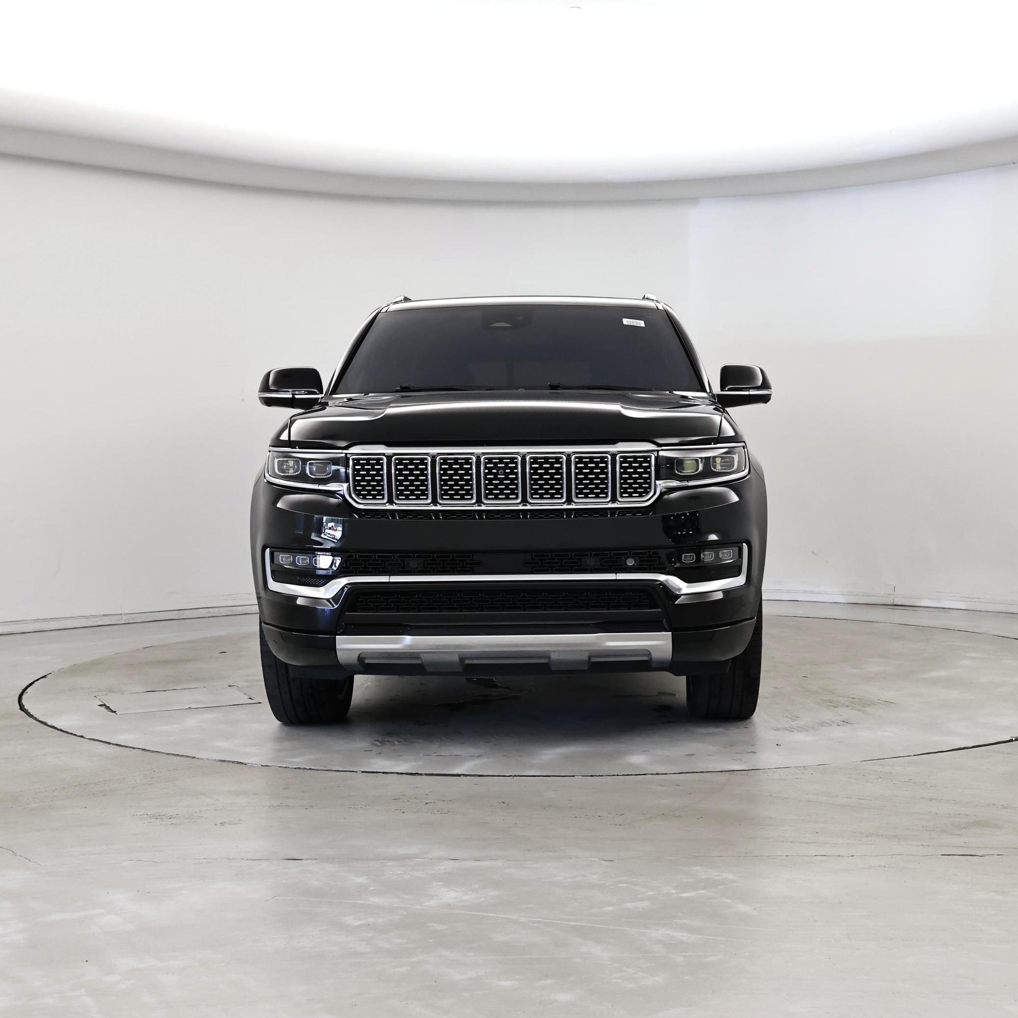 Thumbnail: 2022 Jeep Grand Wagoneer - 5