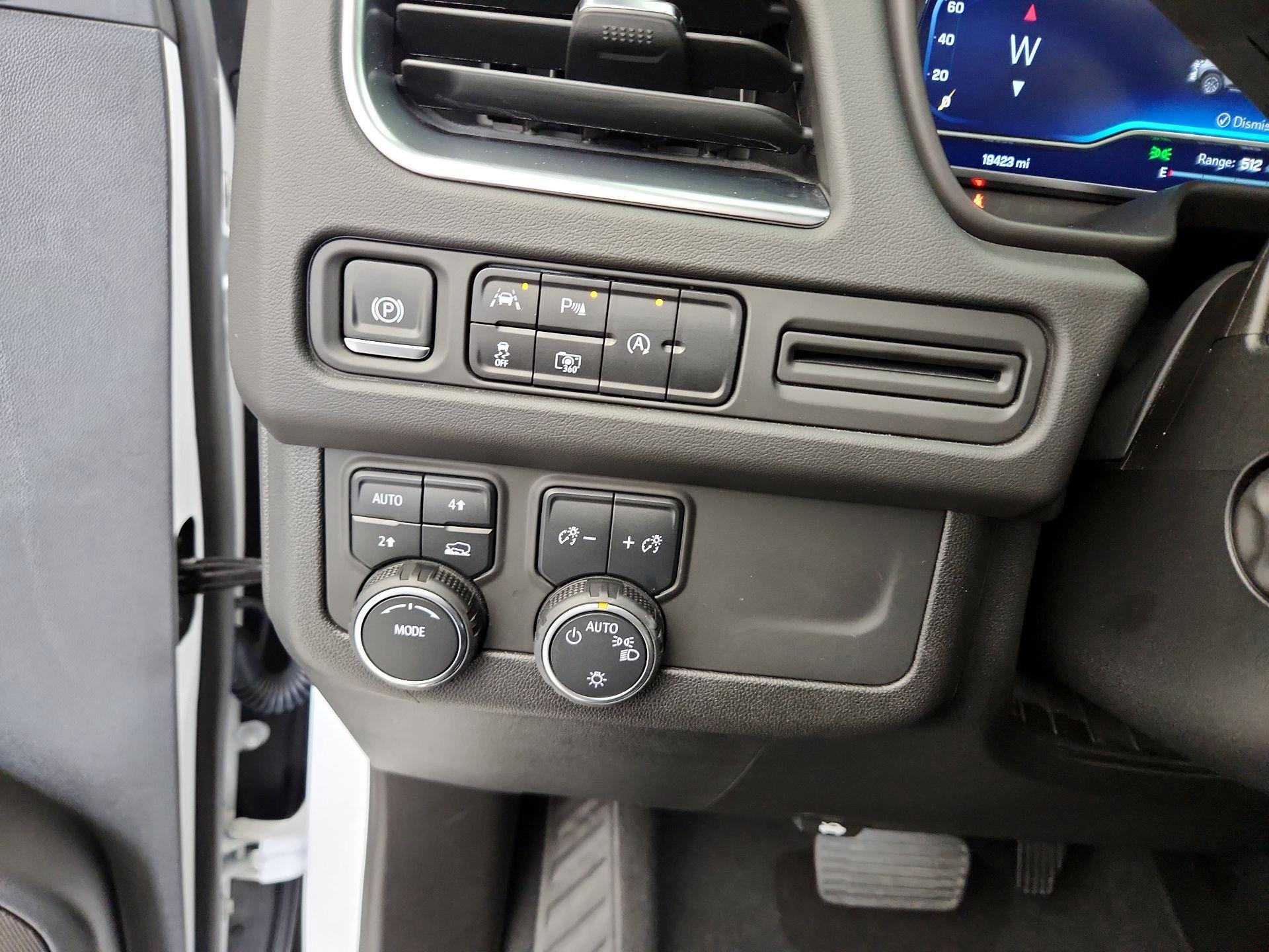 Thumbnail: 2024 Chevrolet Suburban - 13