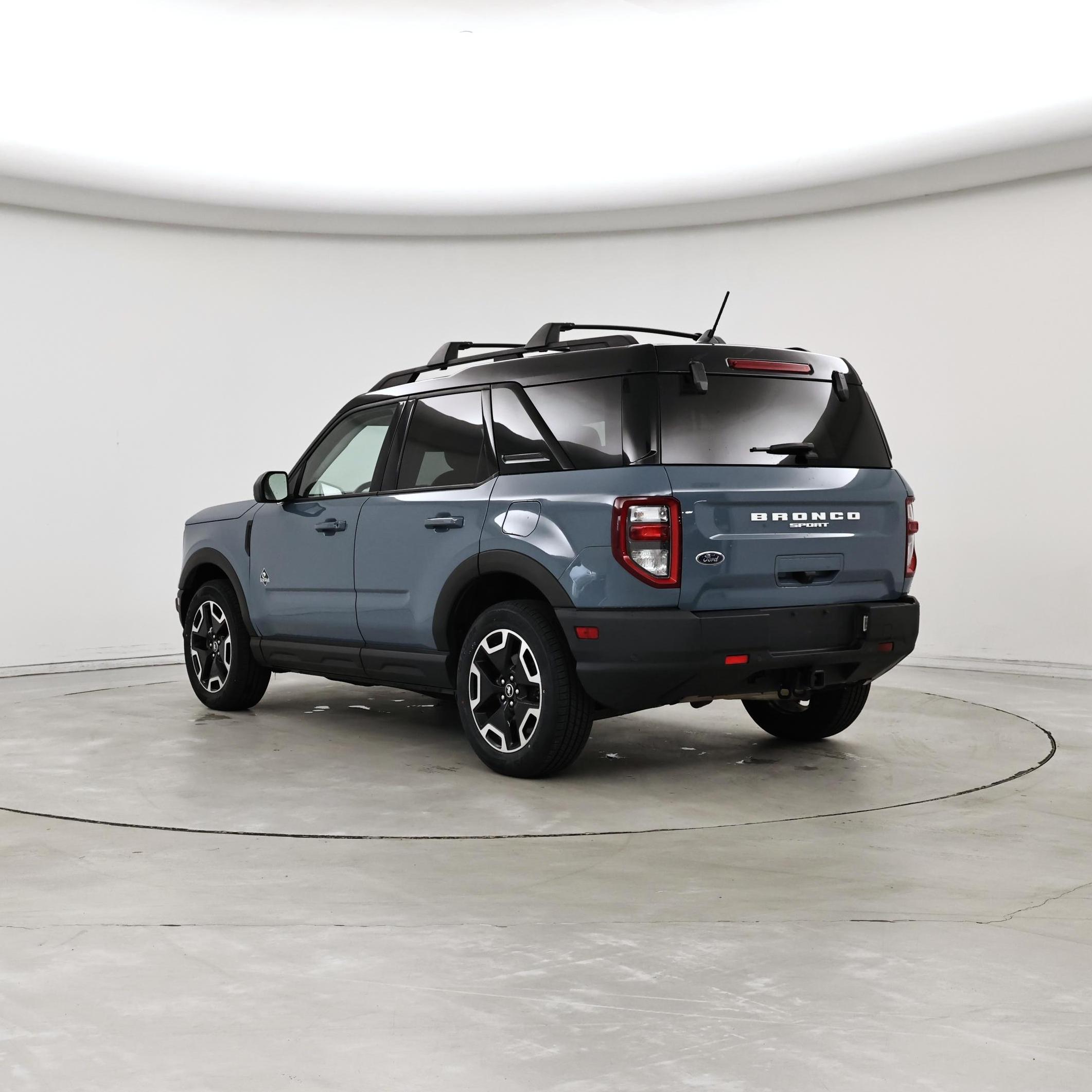 Thumbnail: 2021 Ford Bronco Sport - 2