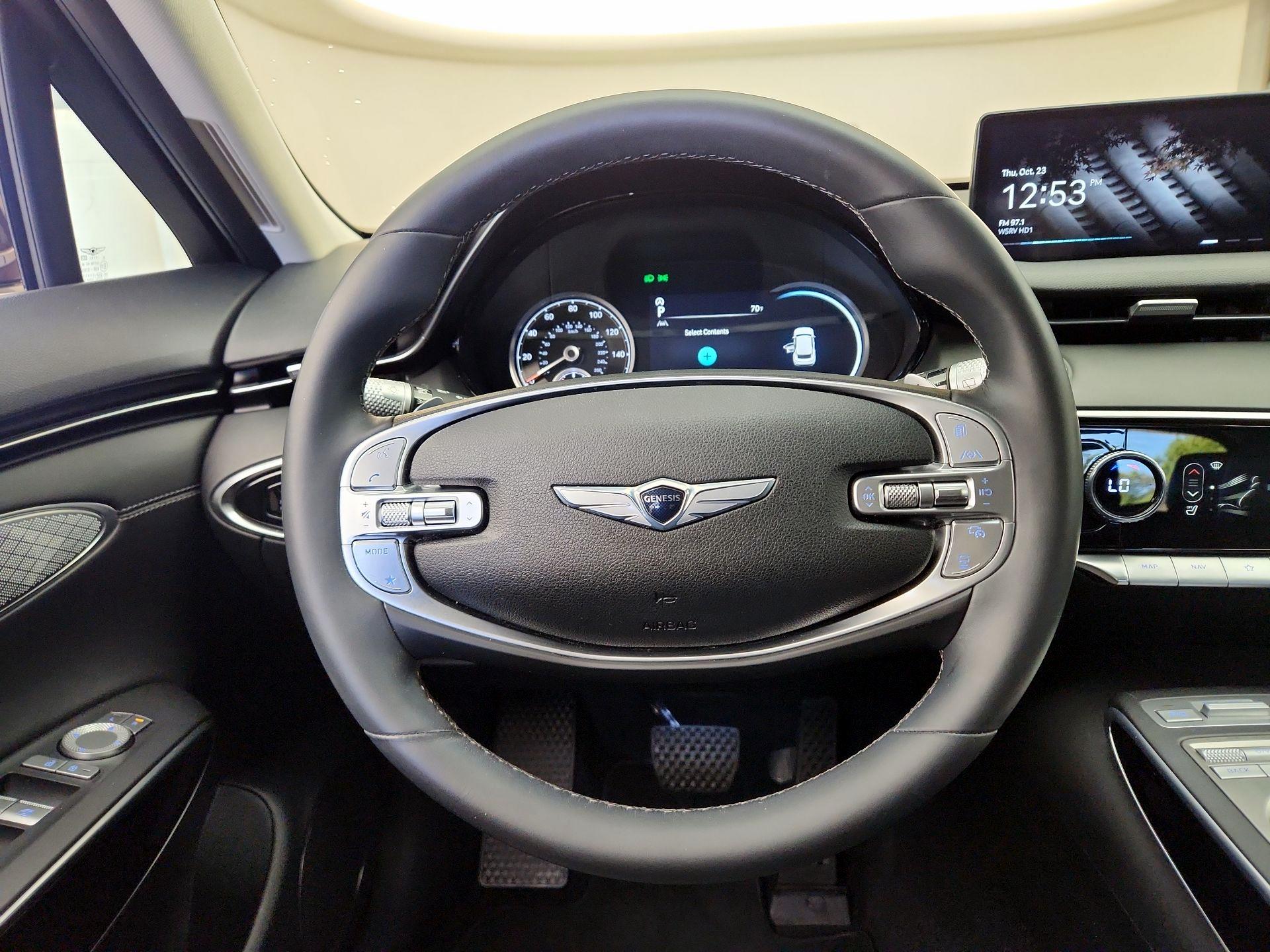Thumbnail: 2022 Genesis GV70 - 10