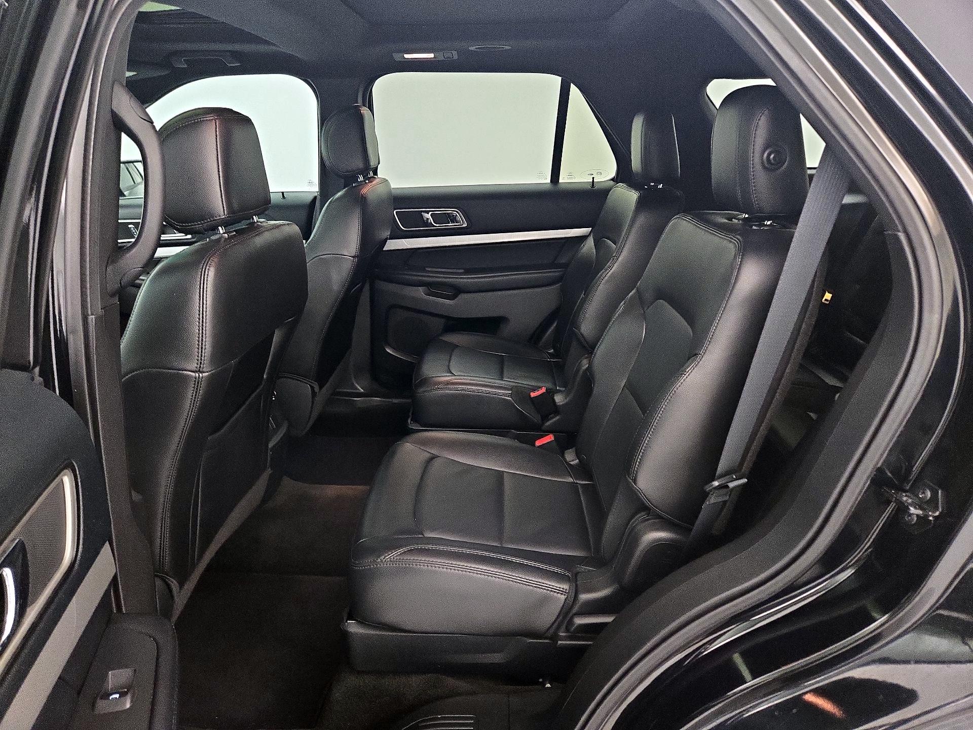 Thumbnail: 2016 Ford Explorer - 20