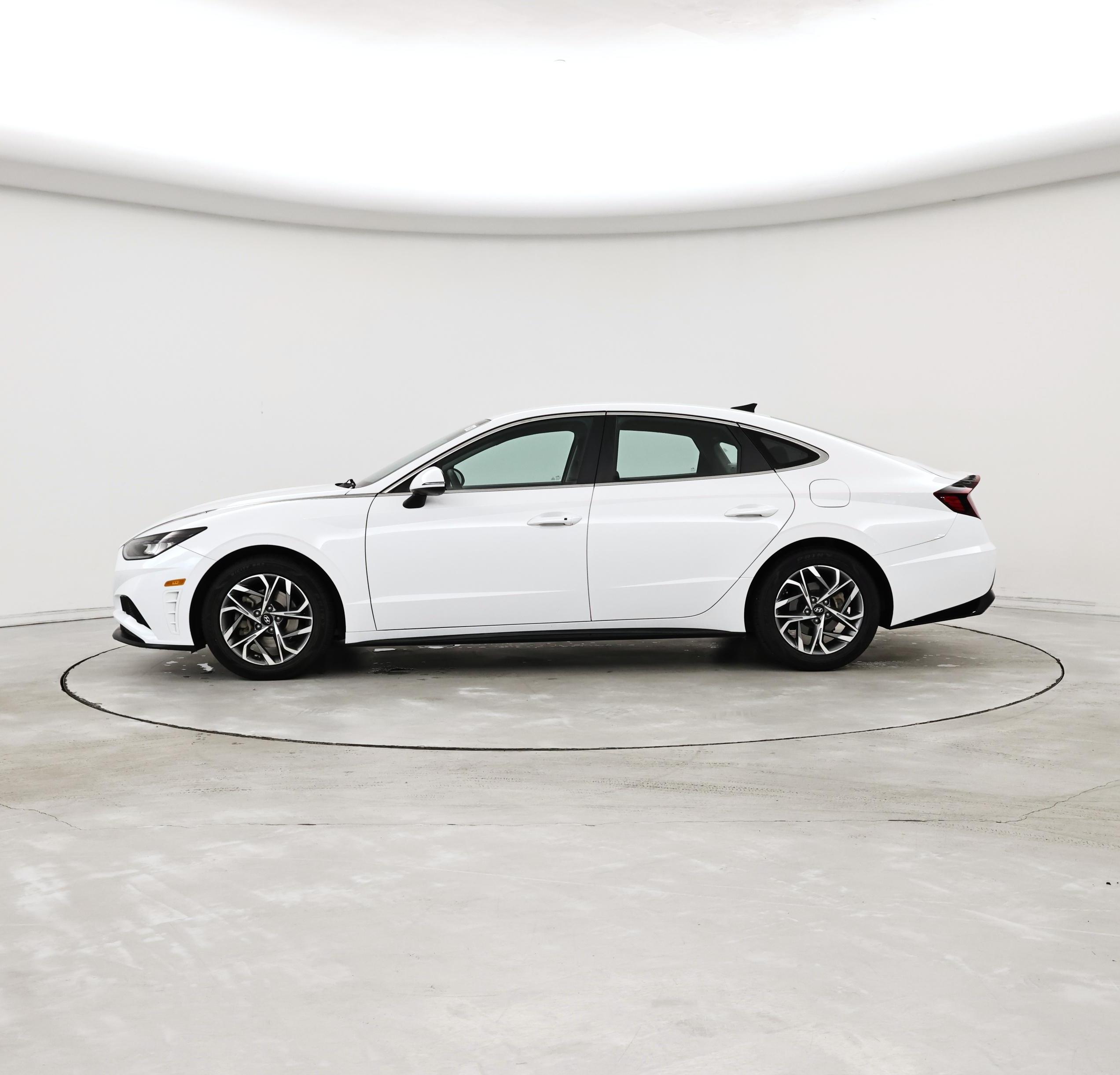 Thumbnail: 2023 Hyundai Sonata - 3