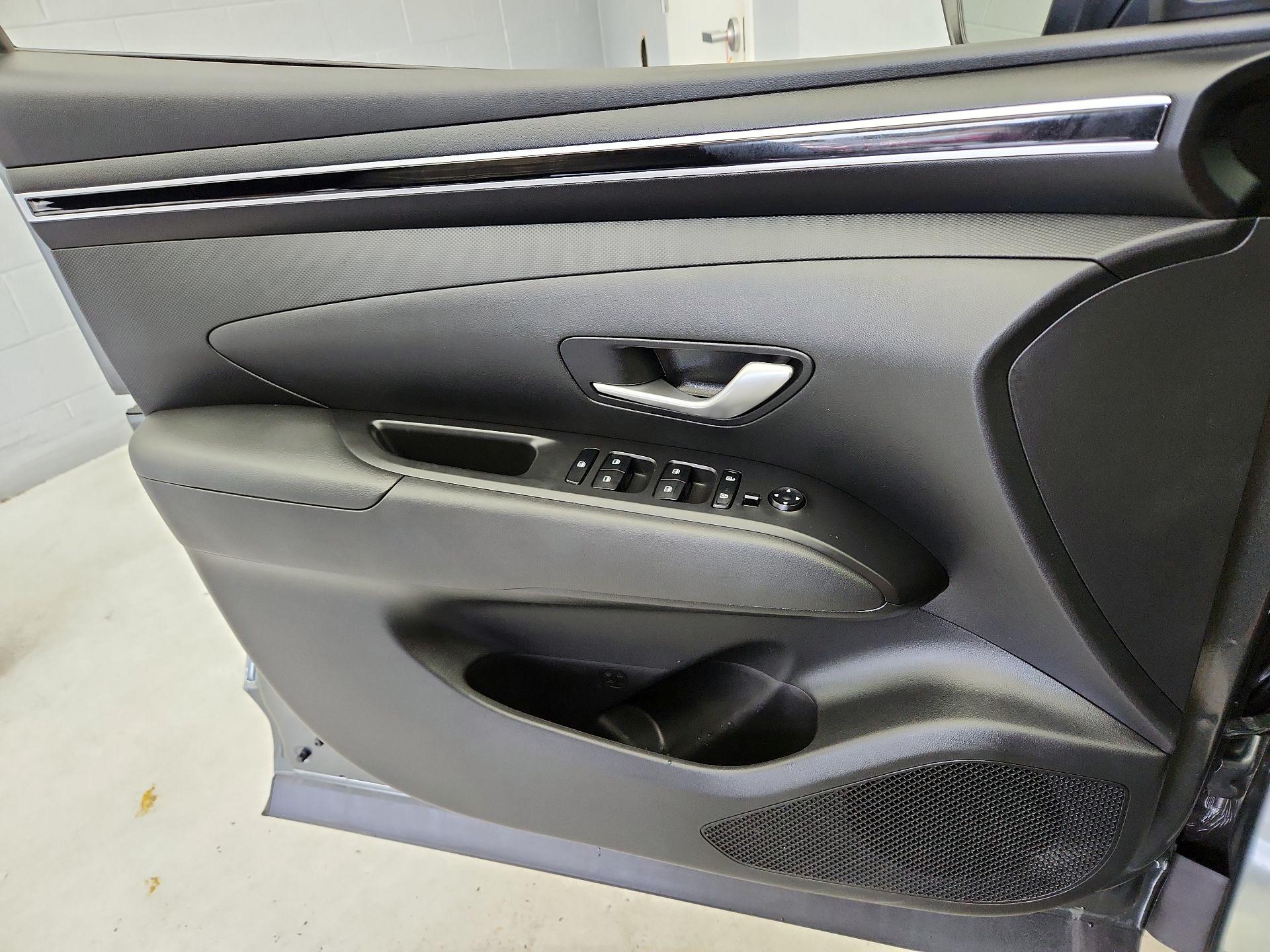 Thumbnail: 2023 Hyundai Tucson - 12