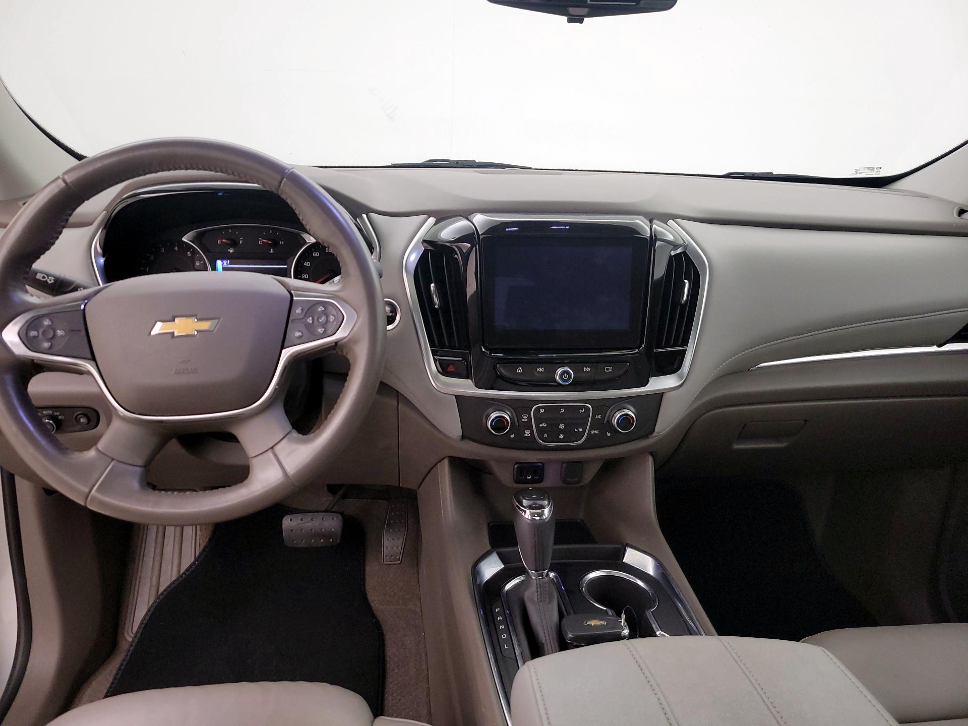 Thumbnail: 2018 Chevrolet Traverse - 9