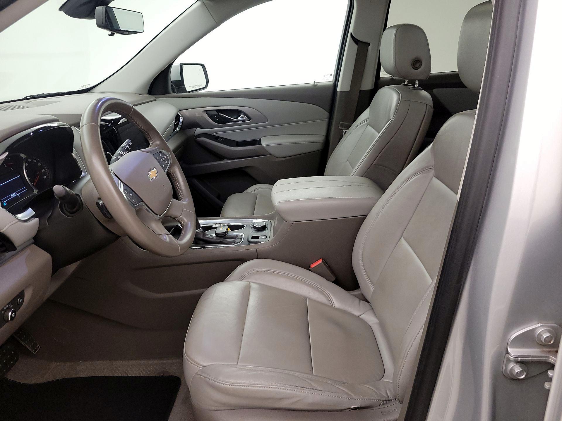 Thumbnail: 2018 Chevrolet Traverse - 11