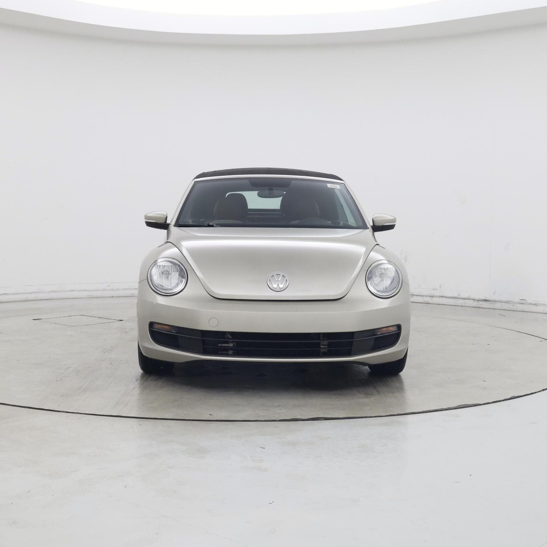 Thumbnail: 2015 Volkswagen Beetle - 5