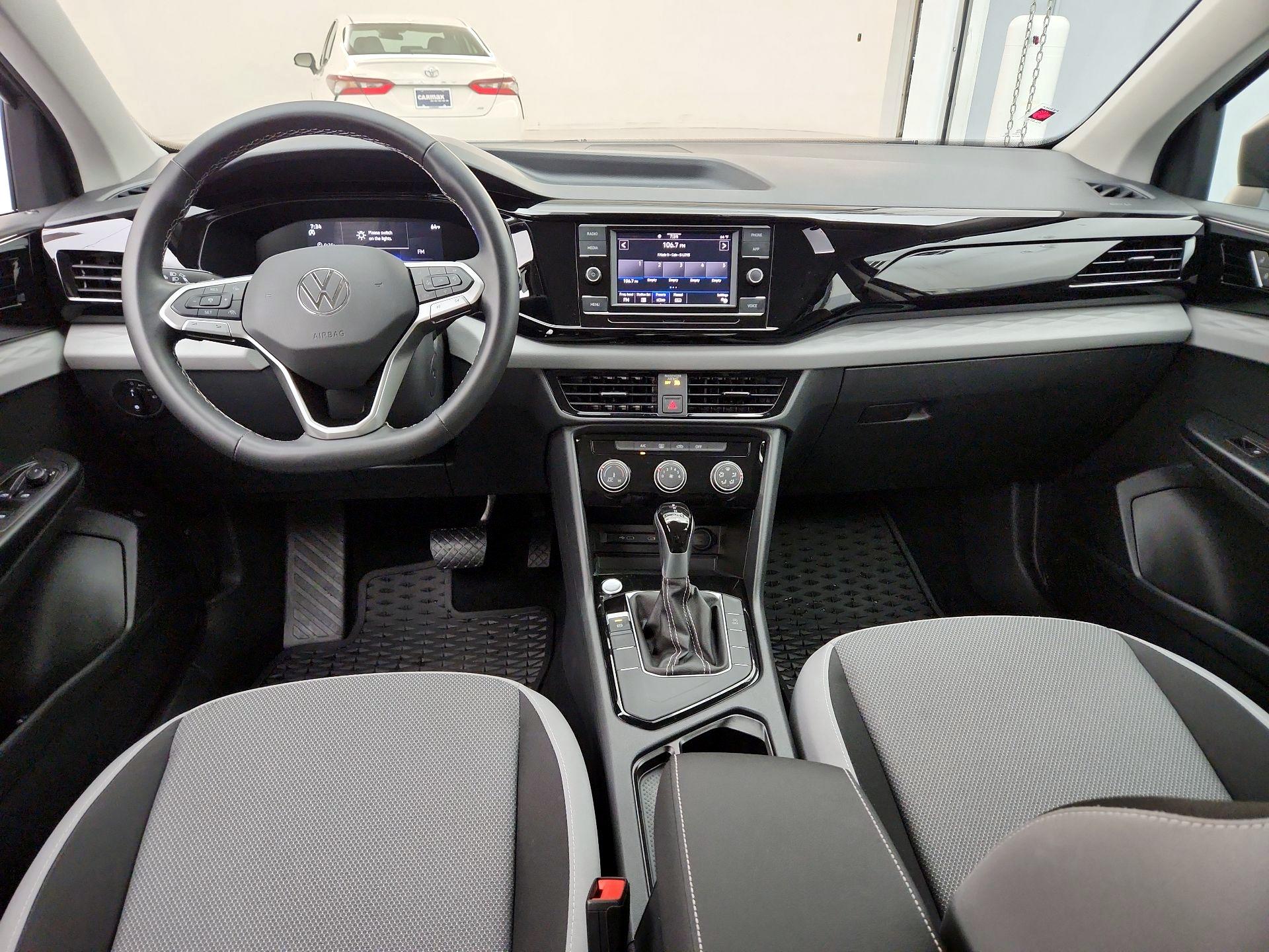 Thumbnail: 2024 Volkswagen Taos - 9