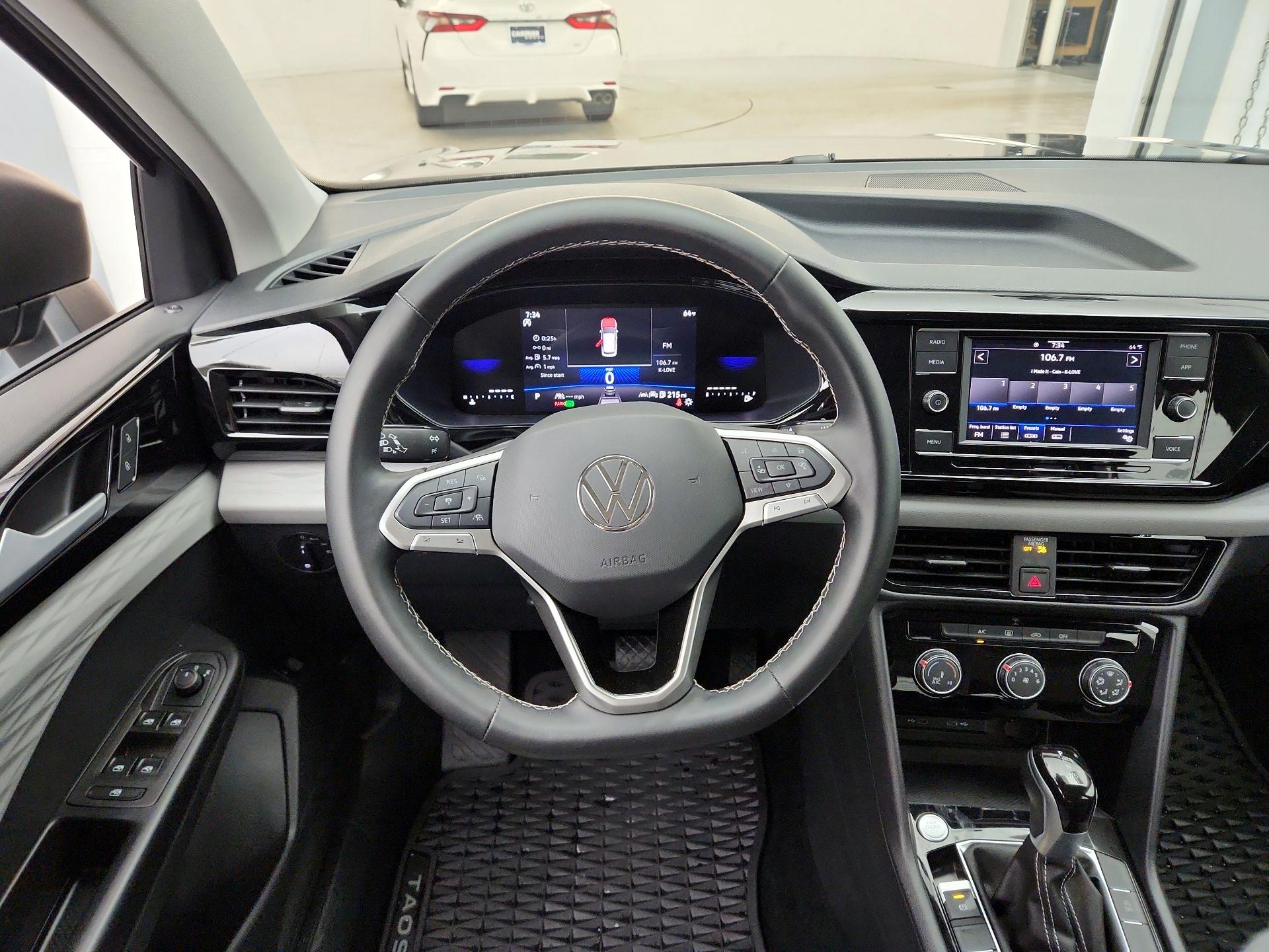 Thumbnail: 2024 Volkswagen Taos - 10