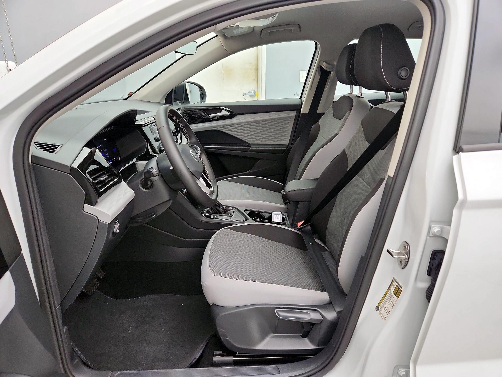 Thumbnail: 2024 Volkswagen Taos - 11