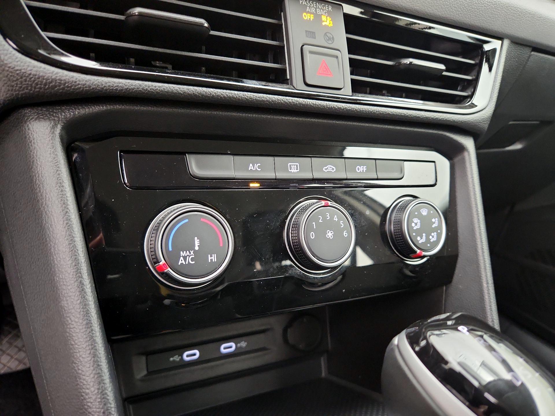 Thumbnail: 2024 Volkswagen Taos - 16