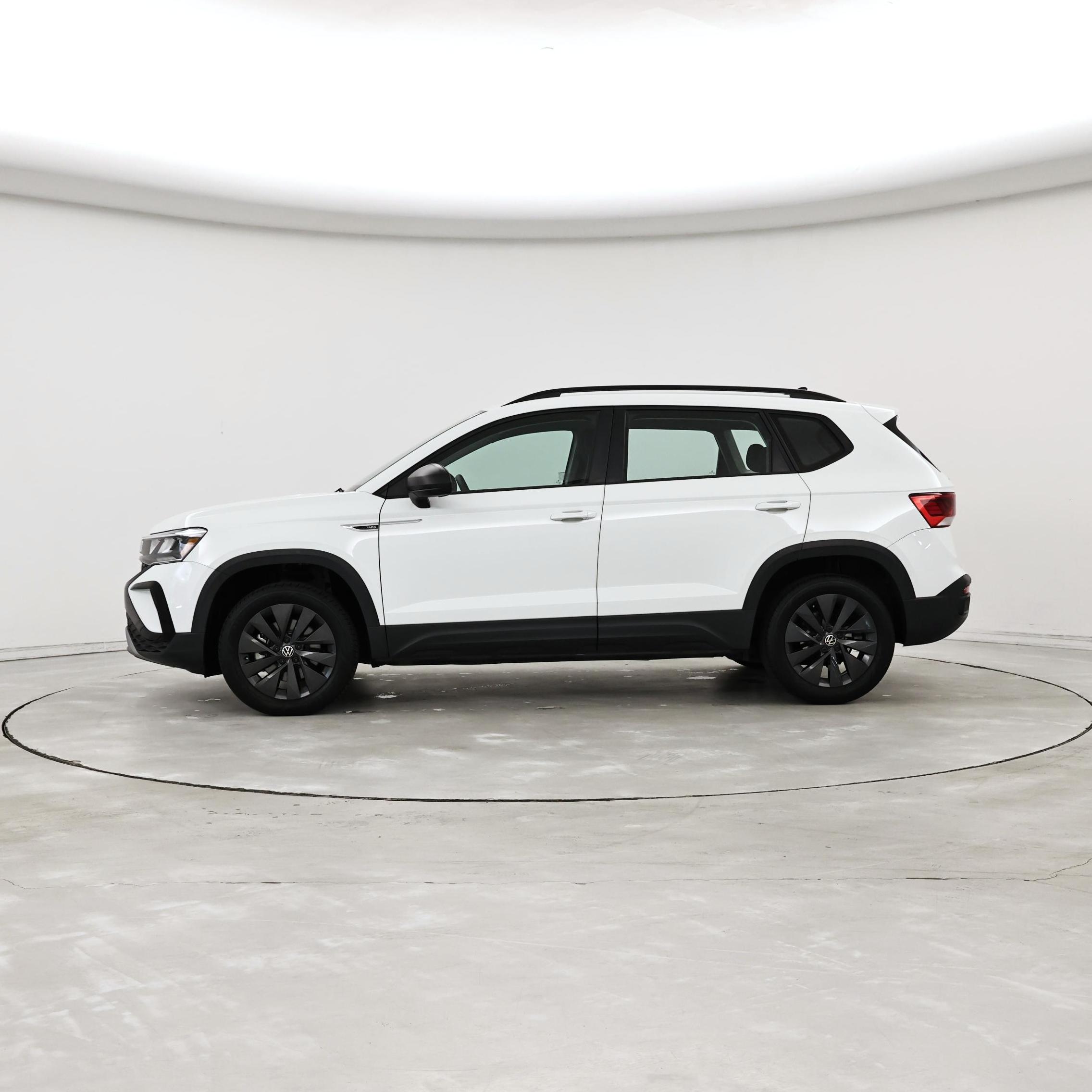 Thumbnail: 2024 Volkswagen Taos - 3