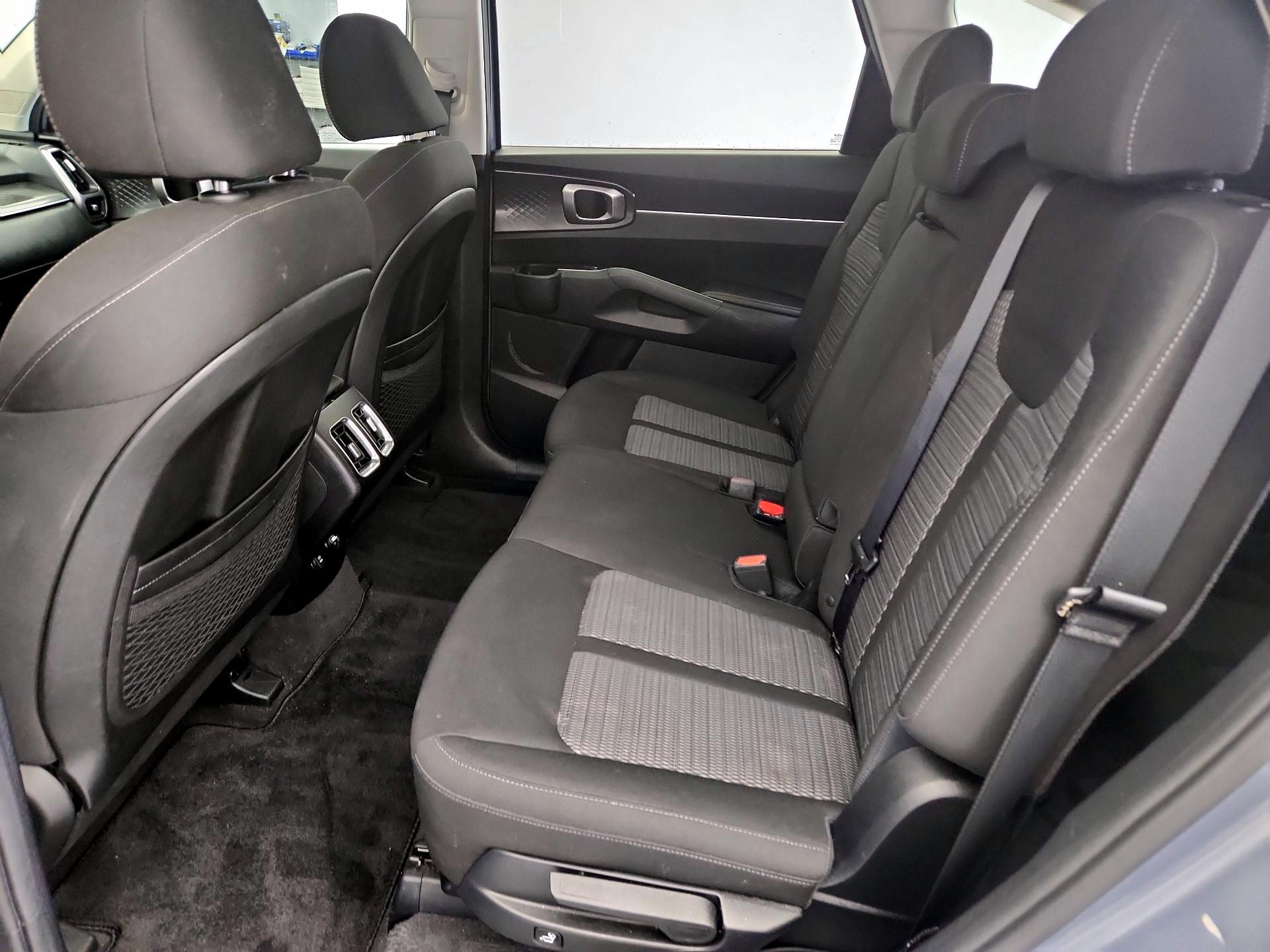 Thumbnail: 2023 Kia Sorento - 19