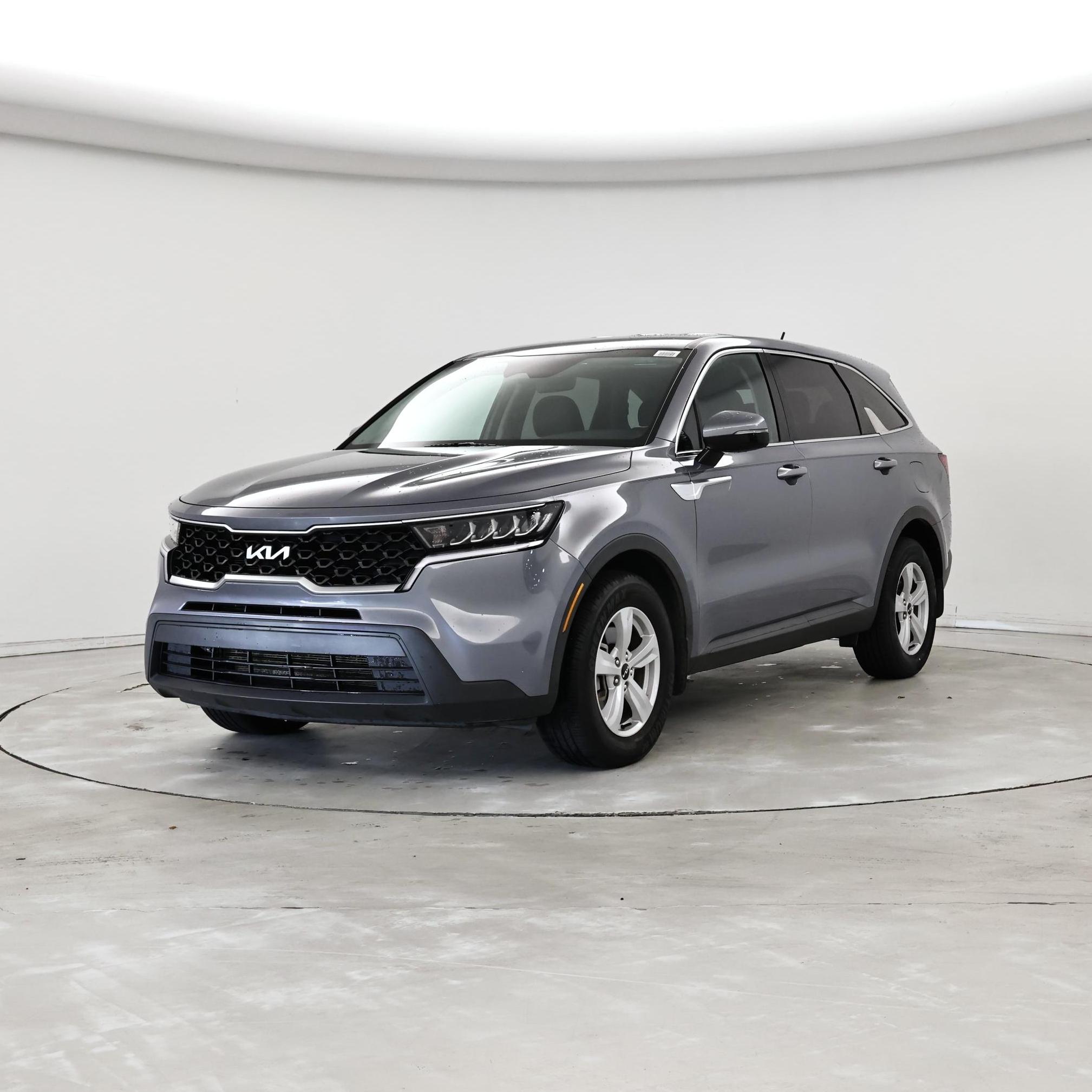 Thumbnail: 2023 Kia Sorento - 4
