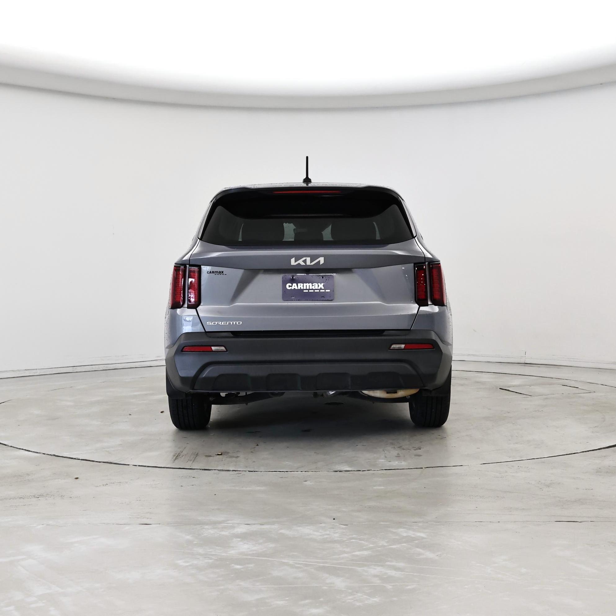 Thumbnail: 2023 Kia Sorento - 6