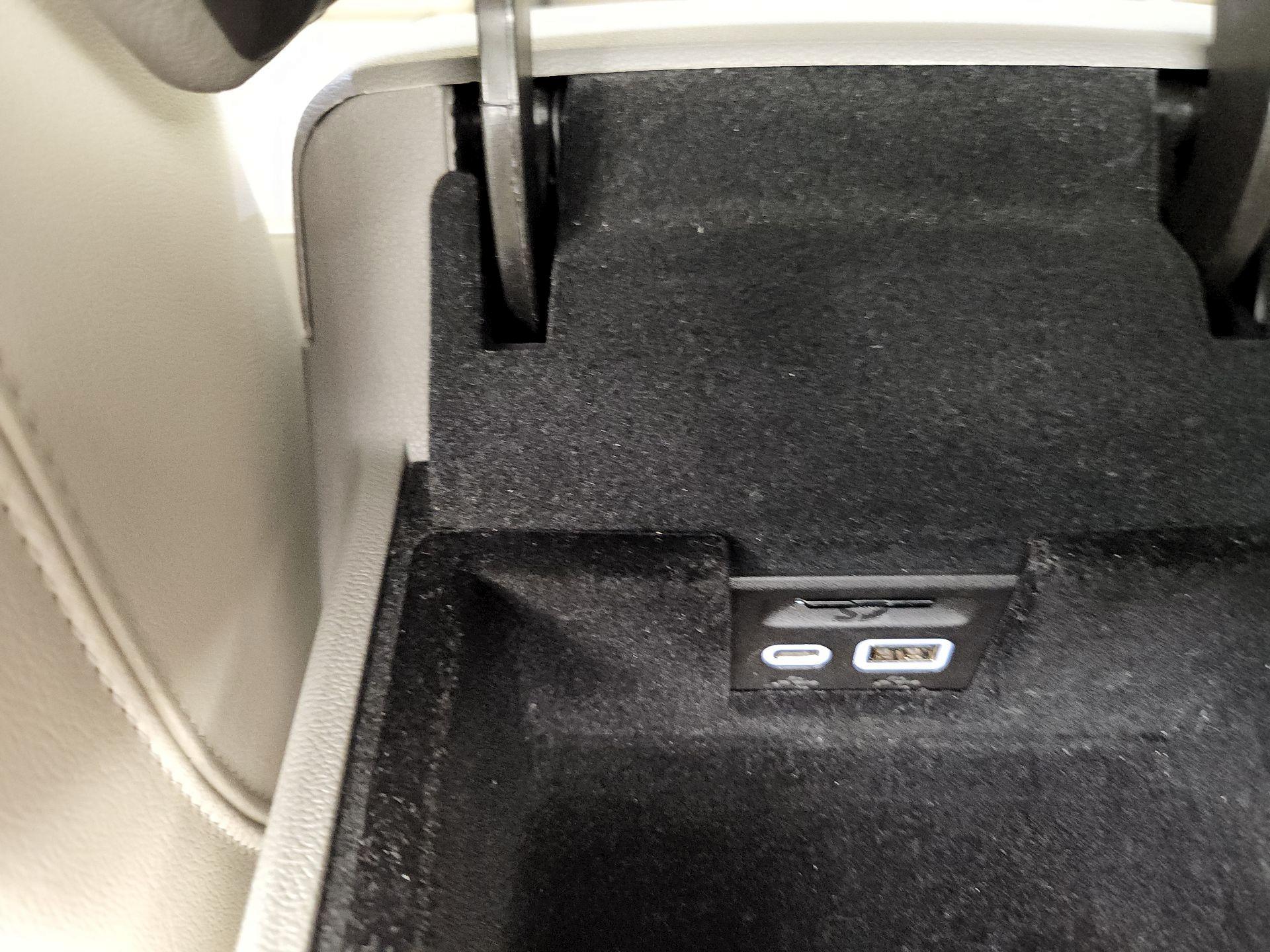 Thumbnail: 2023 Cadillac XT6 - 19