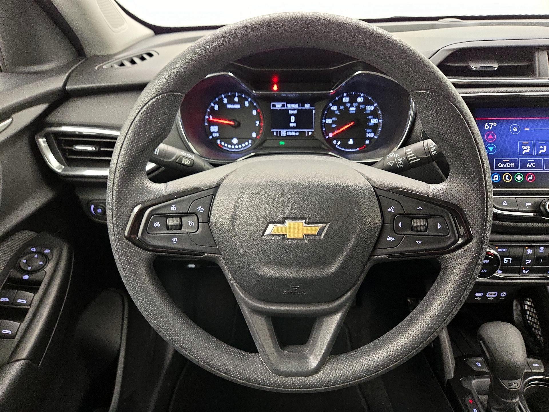 Thumbnail: 2022 Chevrolet TrailBlazer - 10