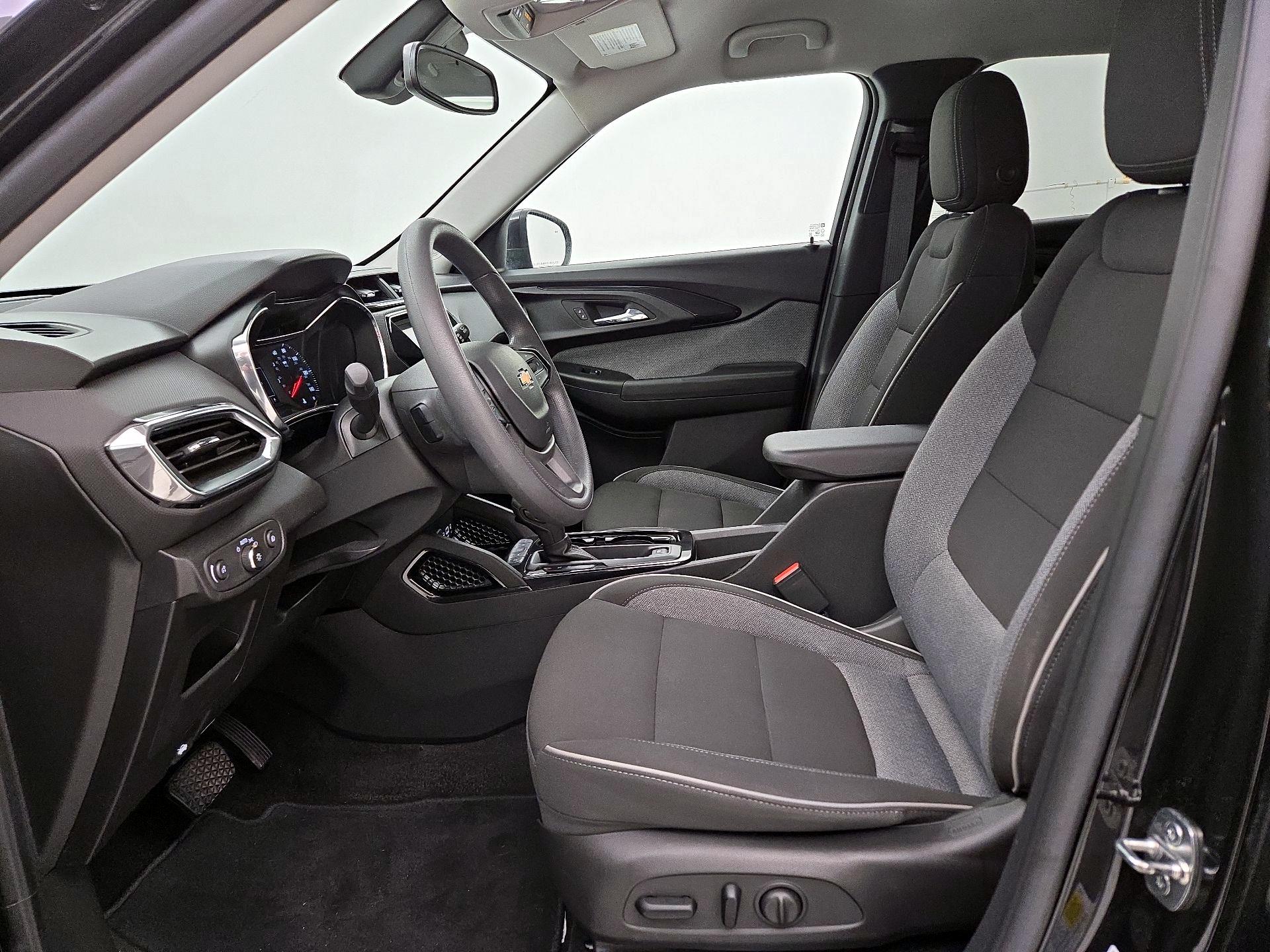 Thumbnail: 2022 Chevrolet TrailBlazer - 11