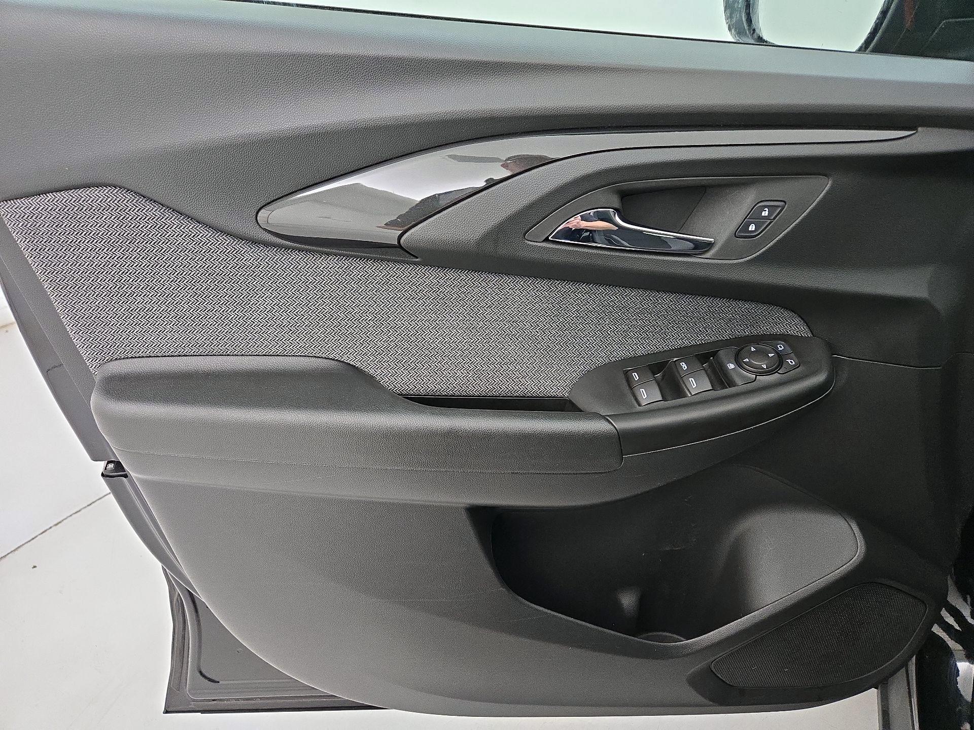 Thumbnail: 2022 Chevrolet TrailBlazer - 12