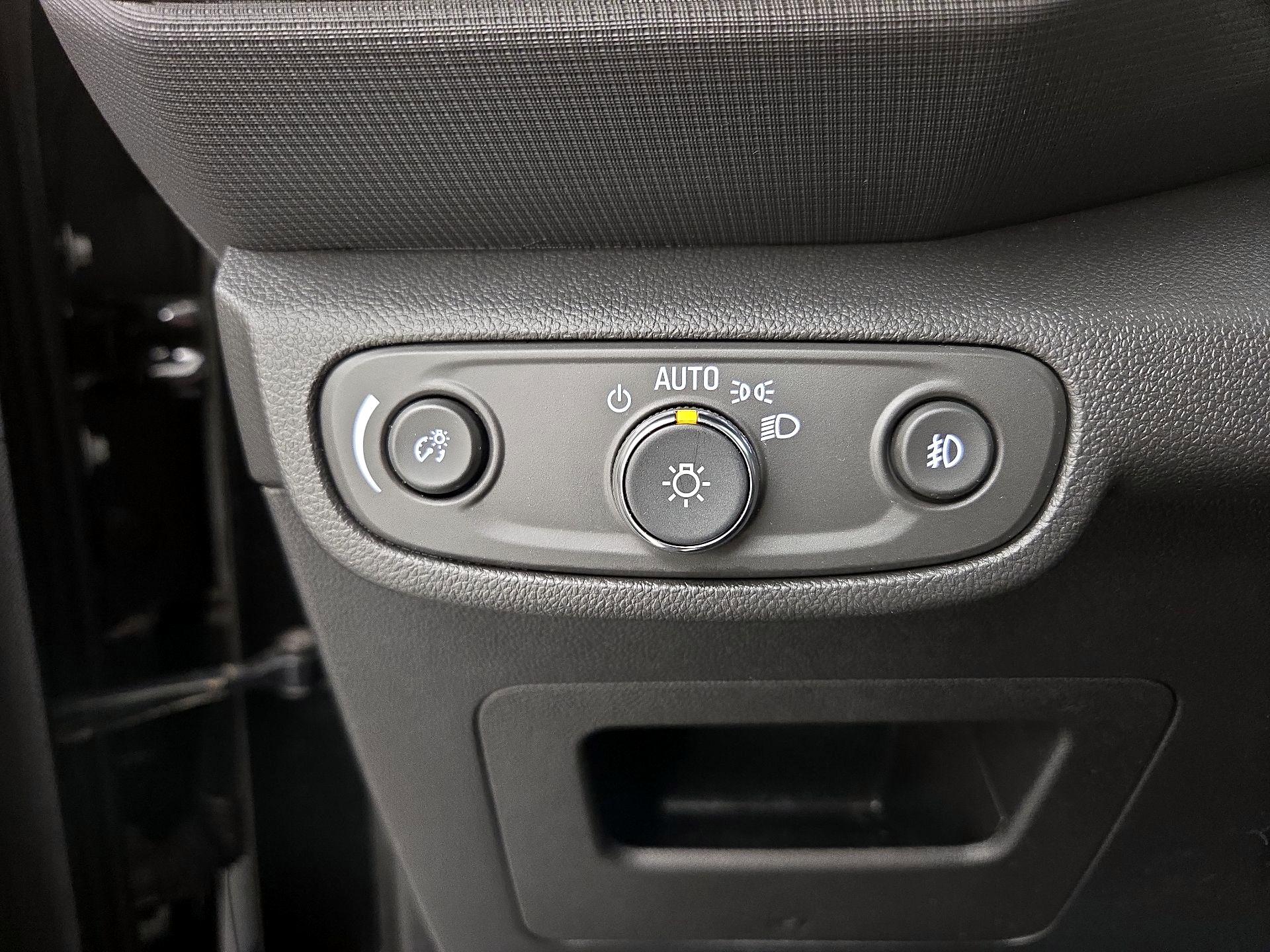 Thumbnail: 2022 Chevrolet TrailBlazer - 13