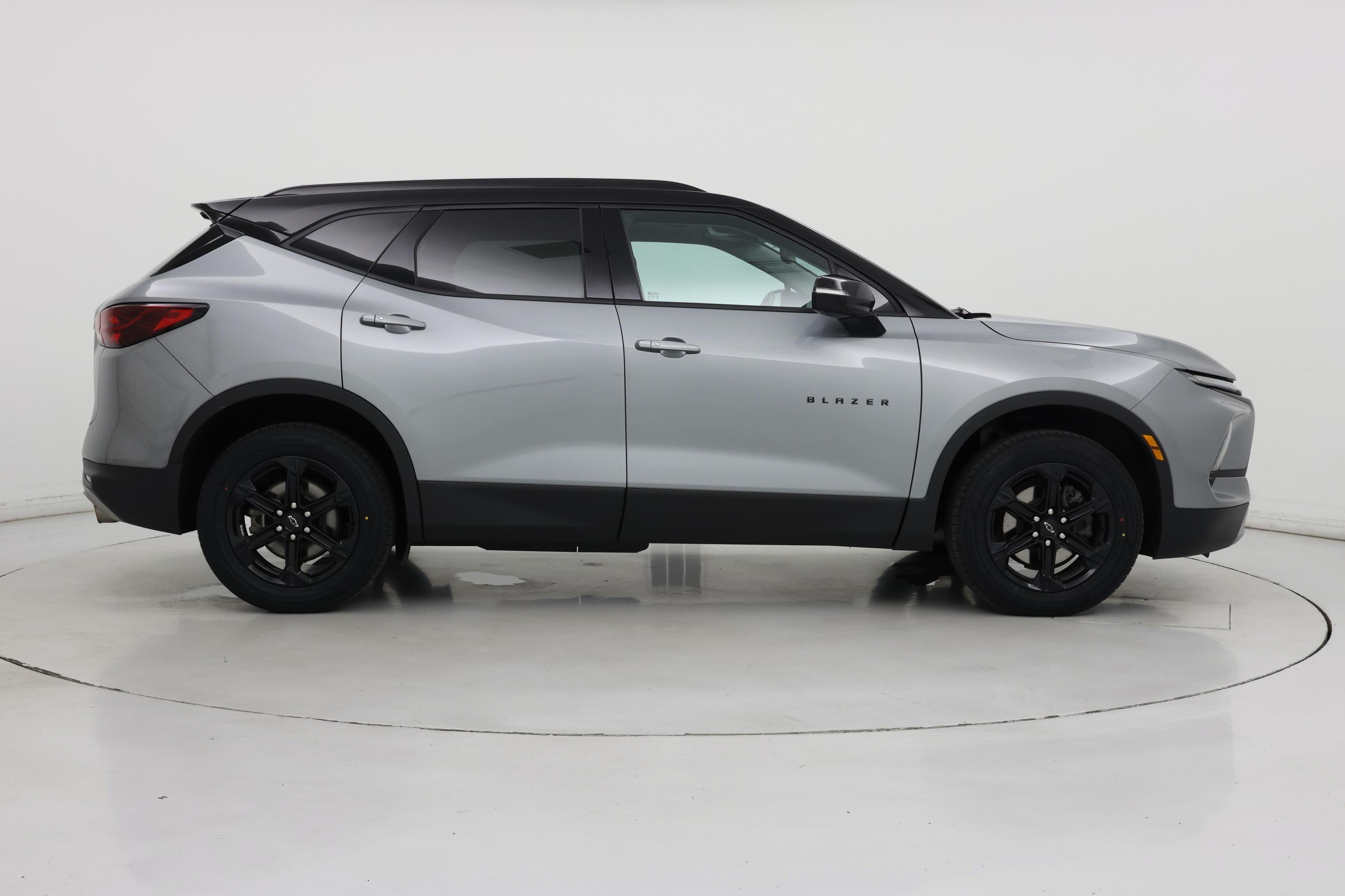 Thumbnail: 2023 Chevrolet Blazer - 7