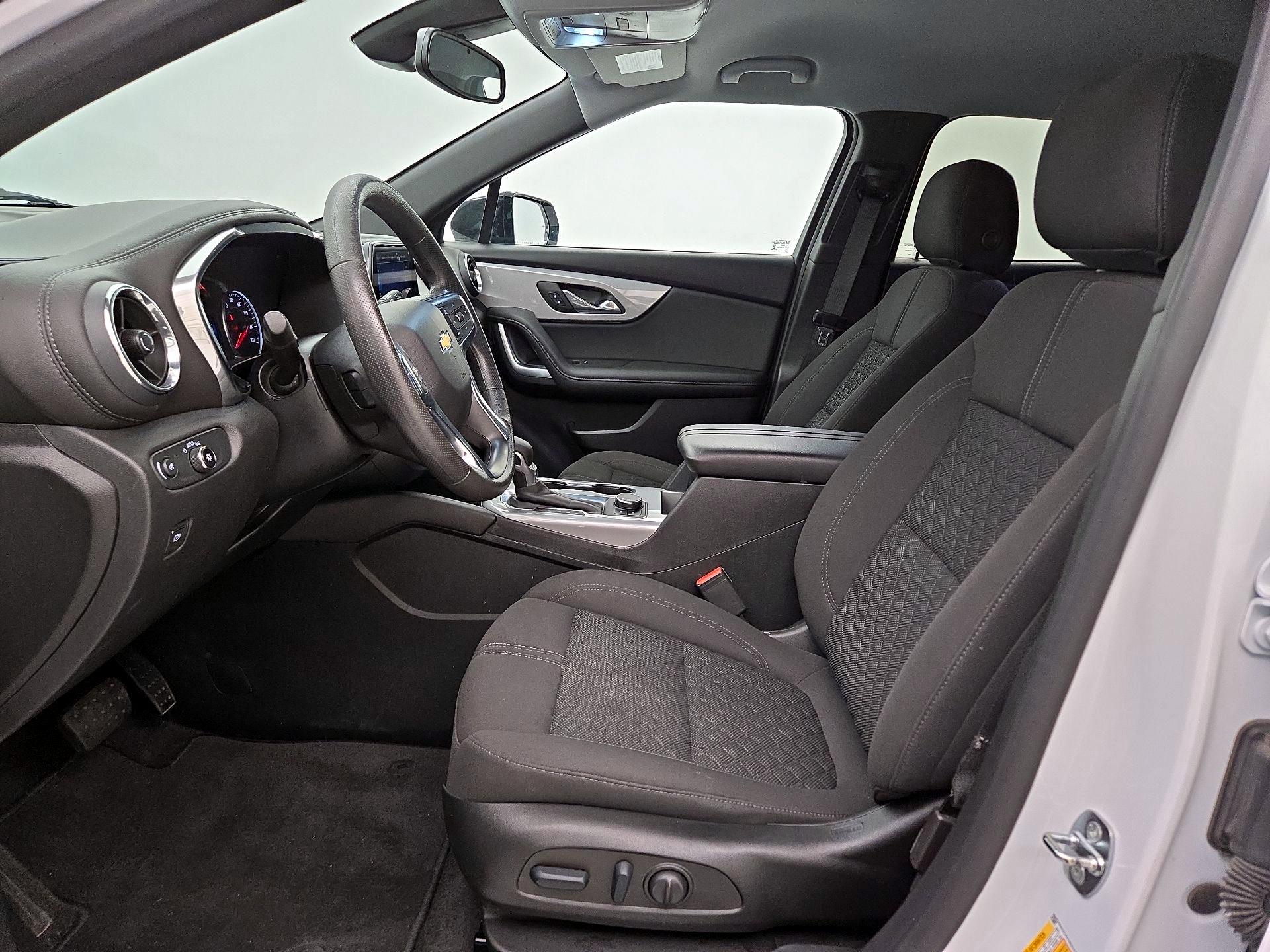 Thumbnail: 2022 Chevrolet Blazer - 11