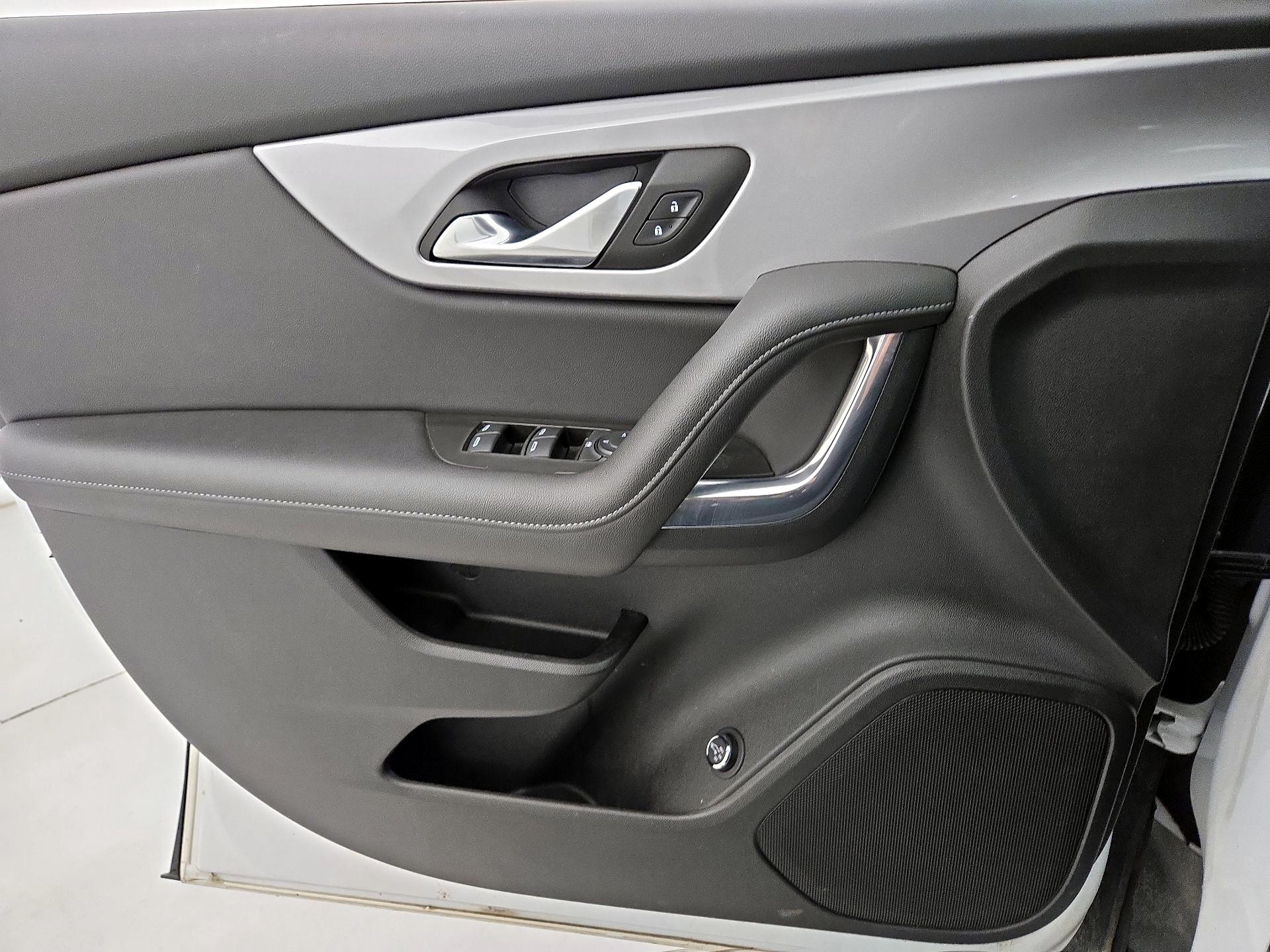 Thumbnail: 2022 Chevrolet Blazer - 12