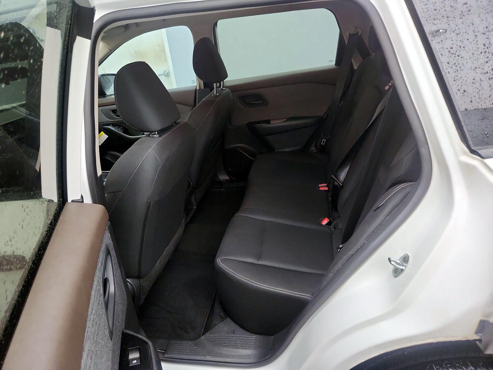 Thumbnail: 2023 Nissan Rogue - 19