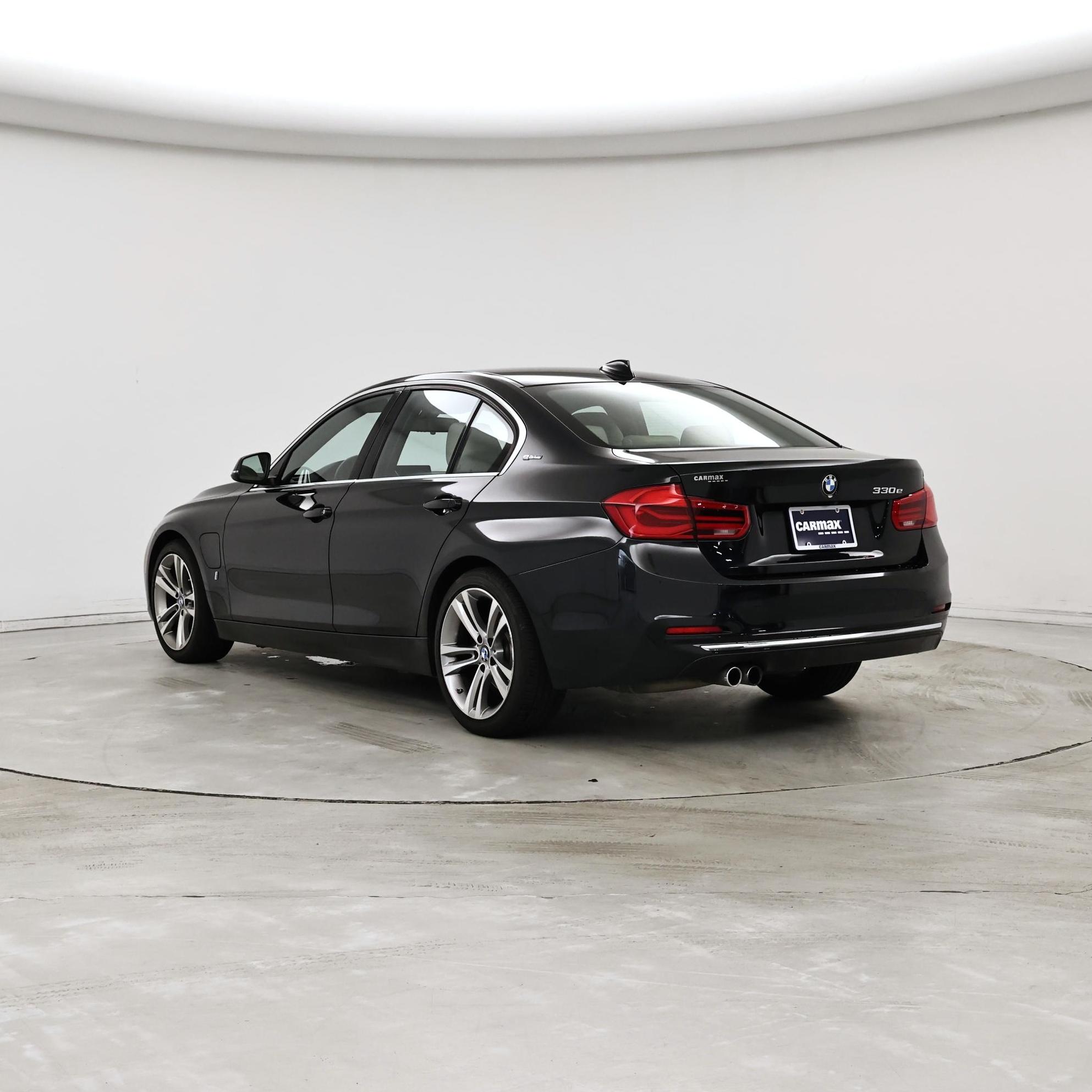 Thumbnail: 2018 BMW 3 Series - 2
