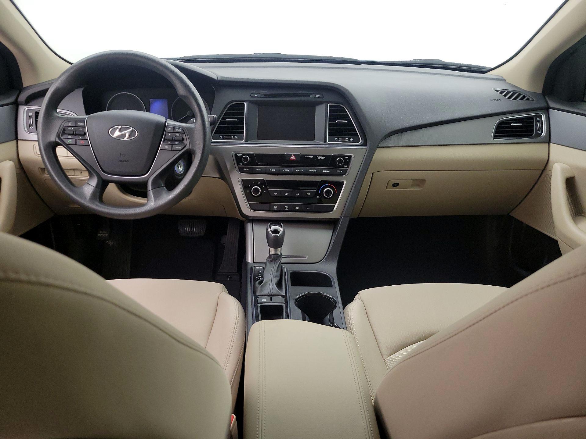 Thumbnail: 2017 Hyundai Sonata - 9