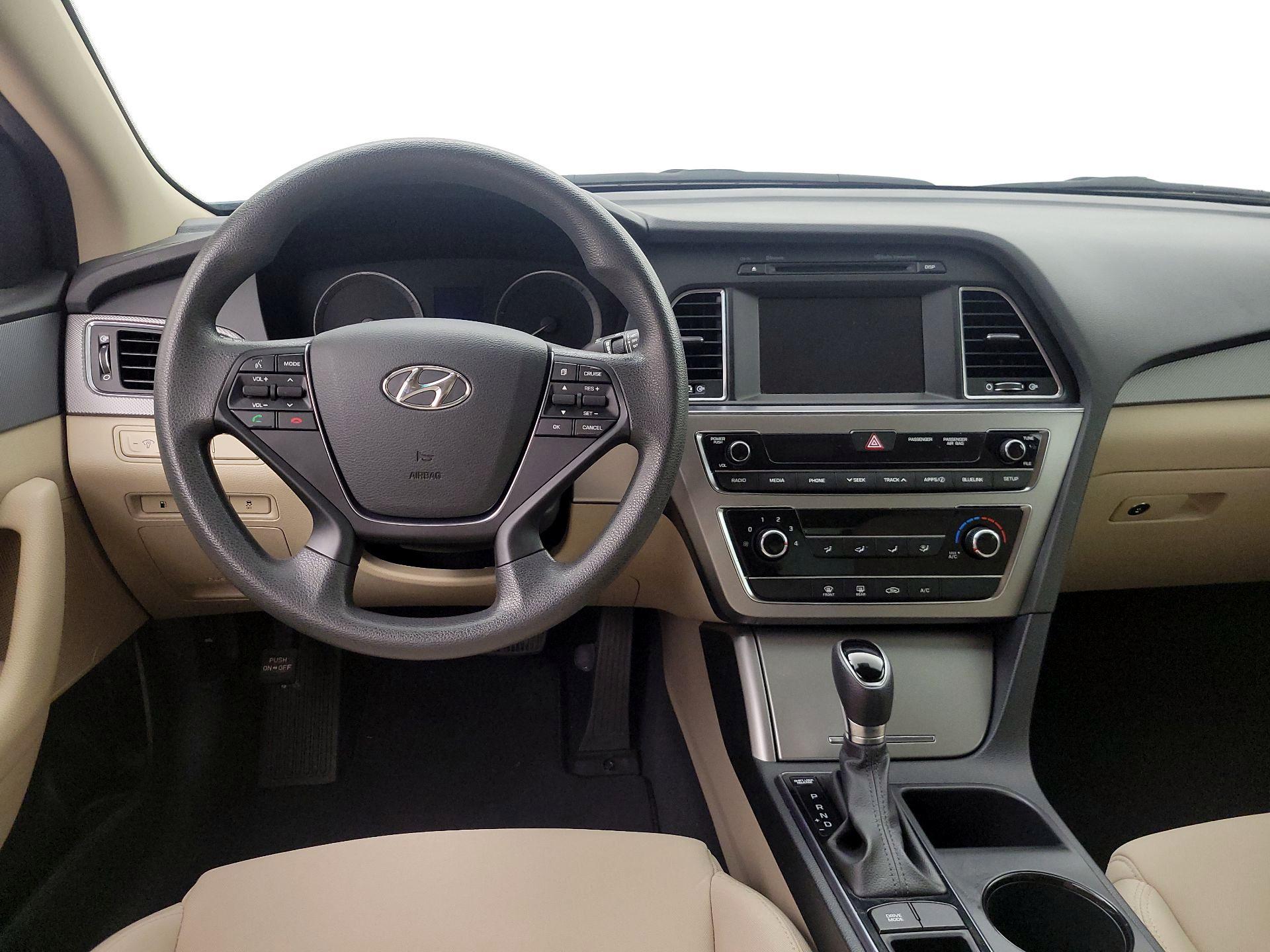 Thumbnail: 2017 Hyundai Sonata - 10